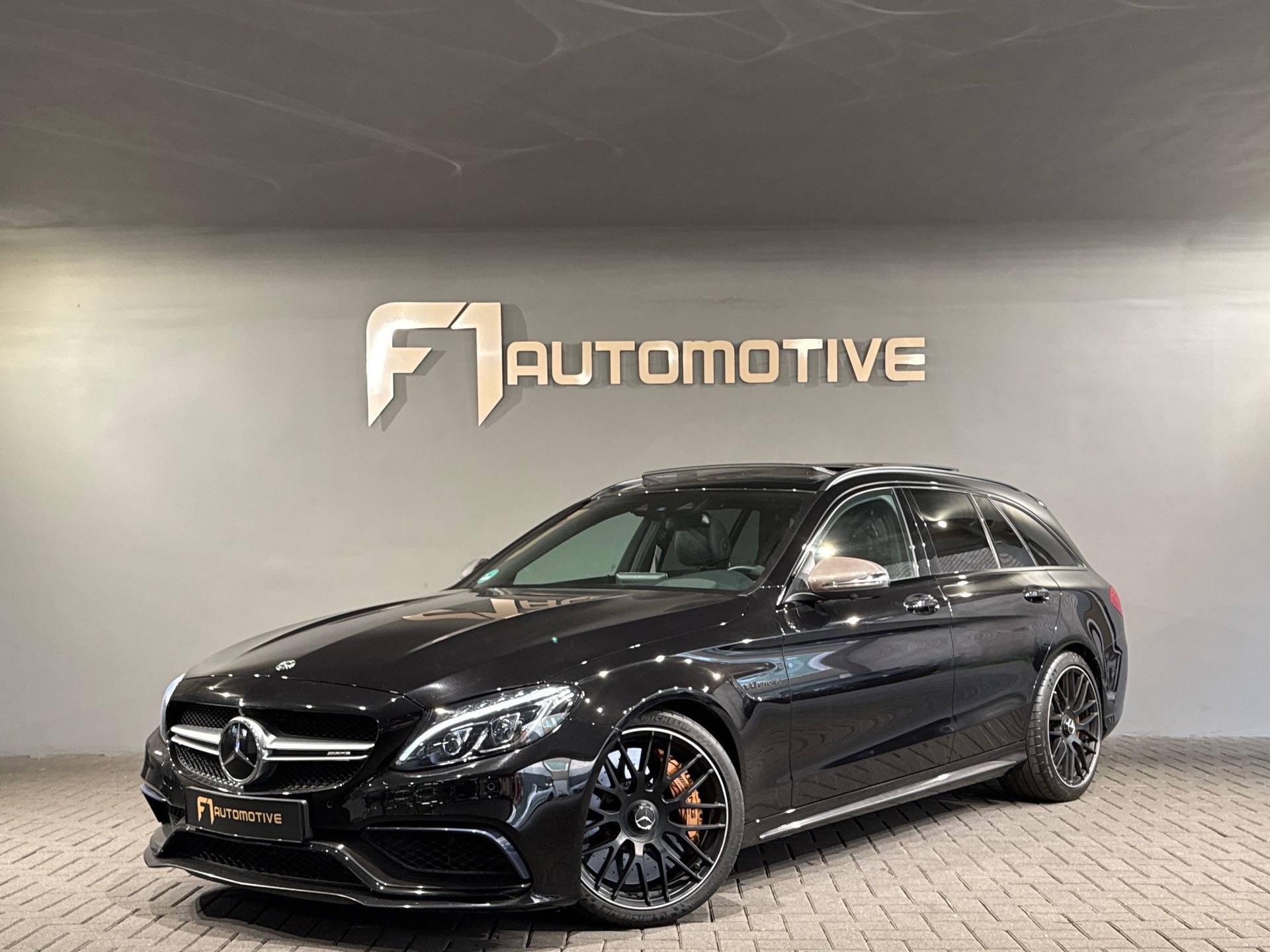 Mercedes-Benz C-Klasse Estate AMG 63 S Pano|HUD|Carbon|Memory 39864729-0.jpg | F1 Automotive
