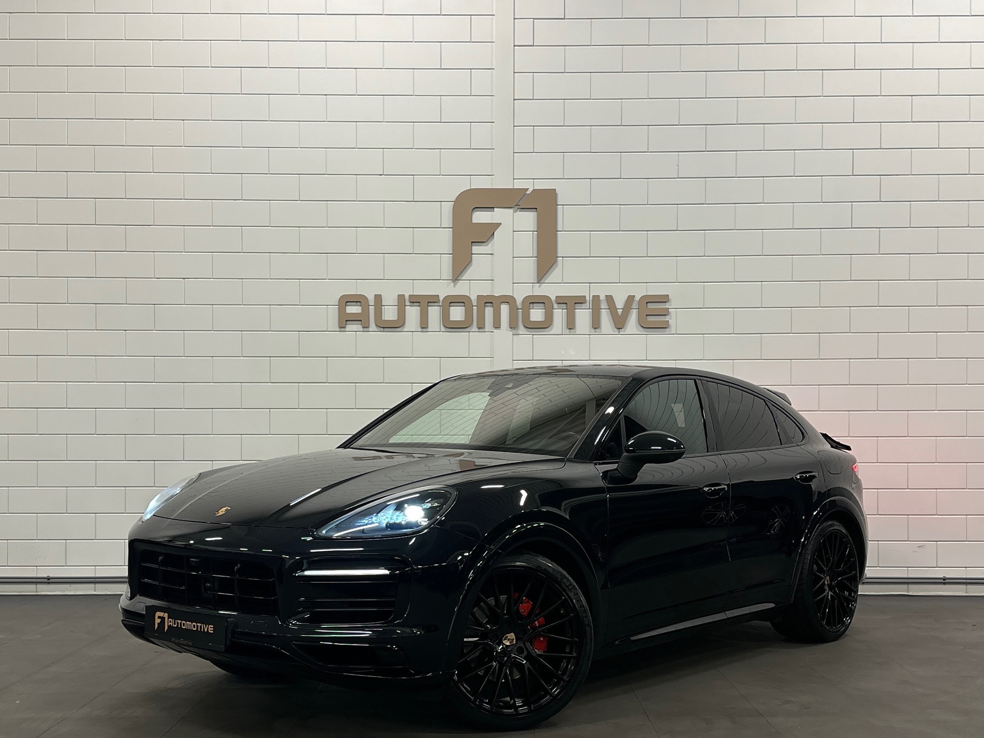 Porsche Cayenne Coupe 3.0 E-Hybrid Pano|Sportdesign|BOSE|360 42825955-0.jpg | F1 Automotive