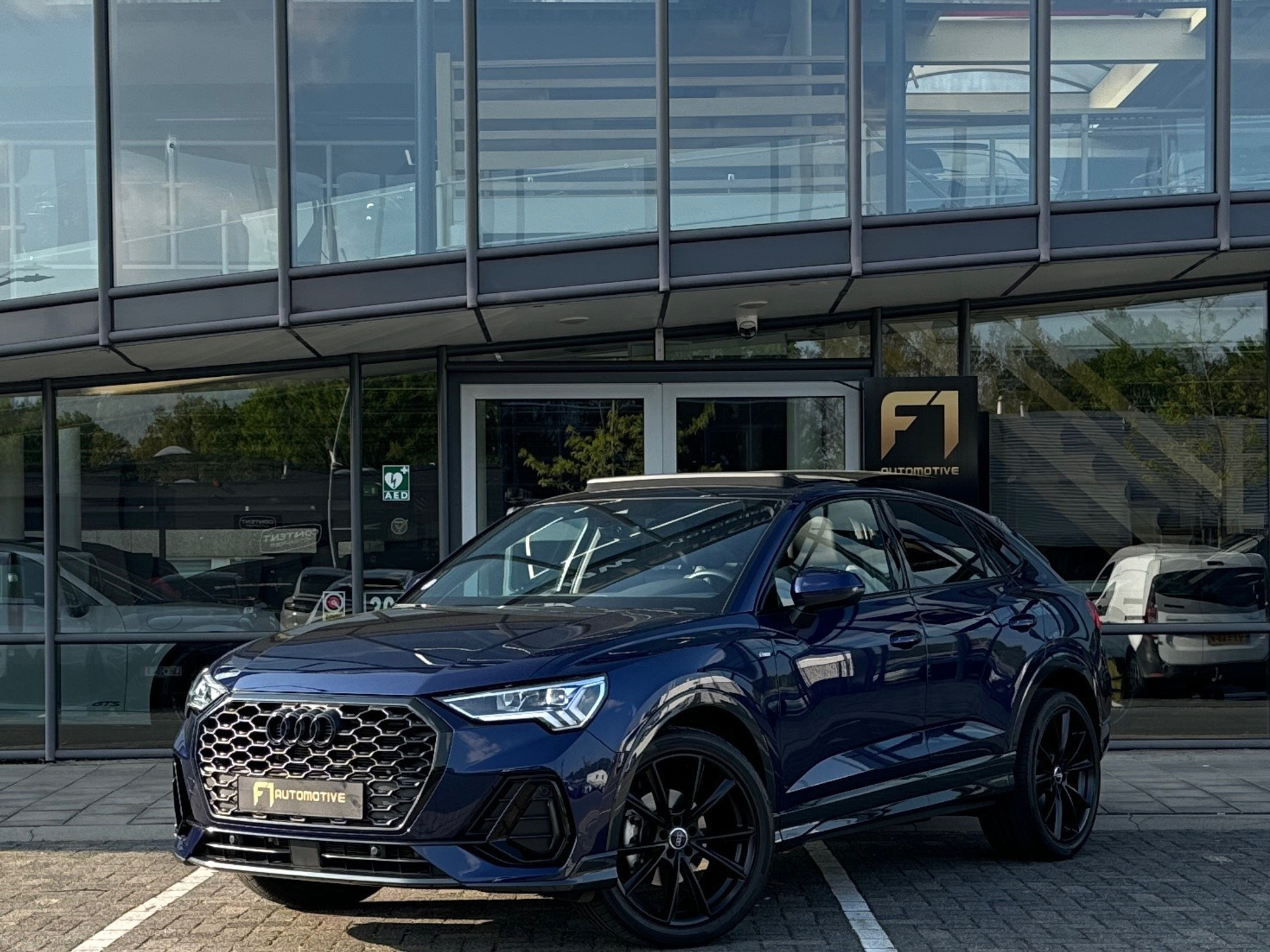 Audi Q3 Sportback 35 TFSI 3X S-Line|Pano|Leer|Keyless|Camera 44614878-0.jpg | F1 Automotive