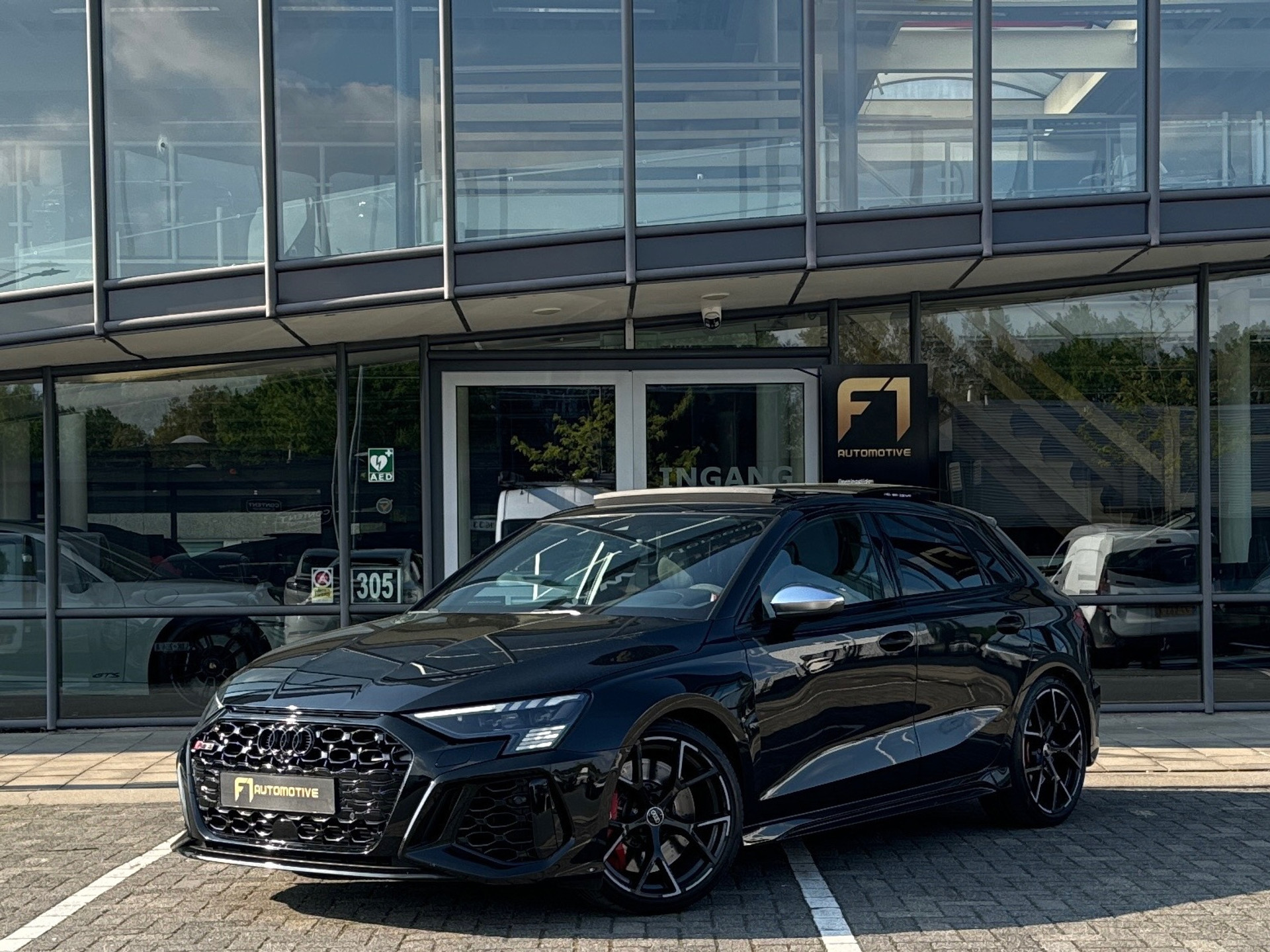 Audi RS3 A3 Sportback 2.5 TFSI quattro Pano|360c|B&O|Matrix 44705508-0.jpg | F1 Automotive