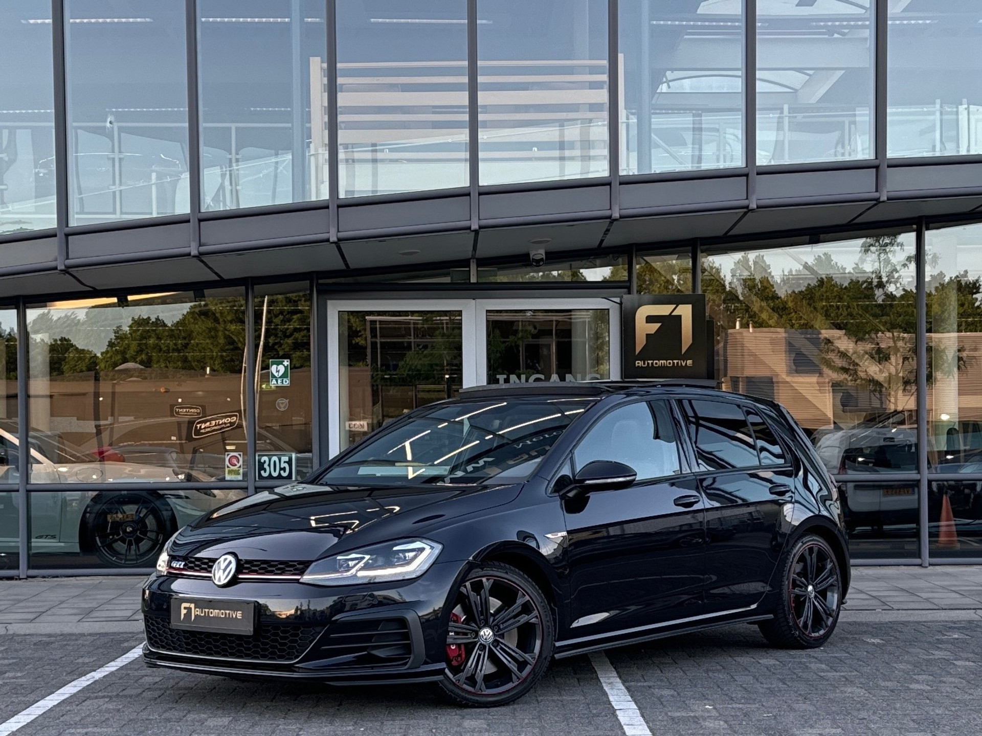 Volkswagen Golf 2.0 TSI GTI Performance Pano|Leer|Keyl|Camera 44896348-0.jpg | F1 Automotive