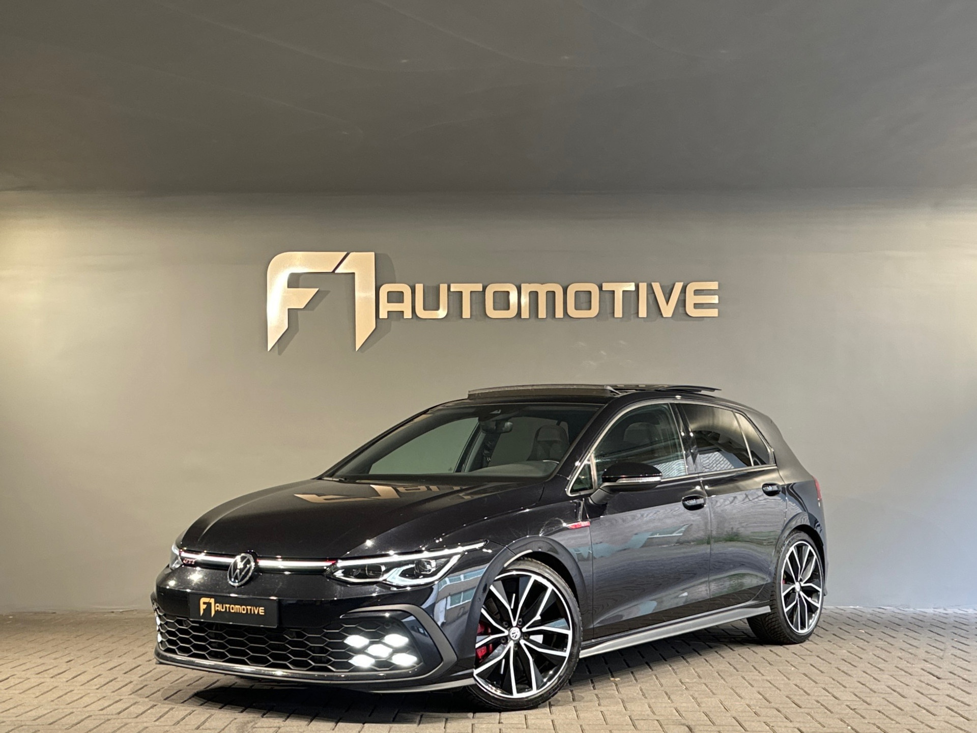 Volkswagen Golf 2.0 TSI GTI Pano|Sfeer|Camera|IQ|ACC|Lane Assist 46184973-0.jpg | F1 Automotive
