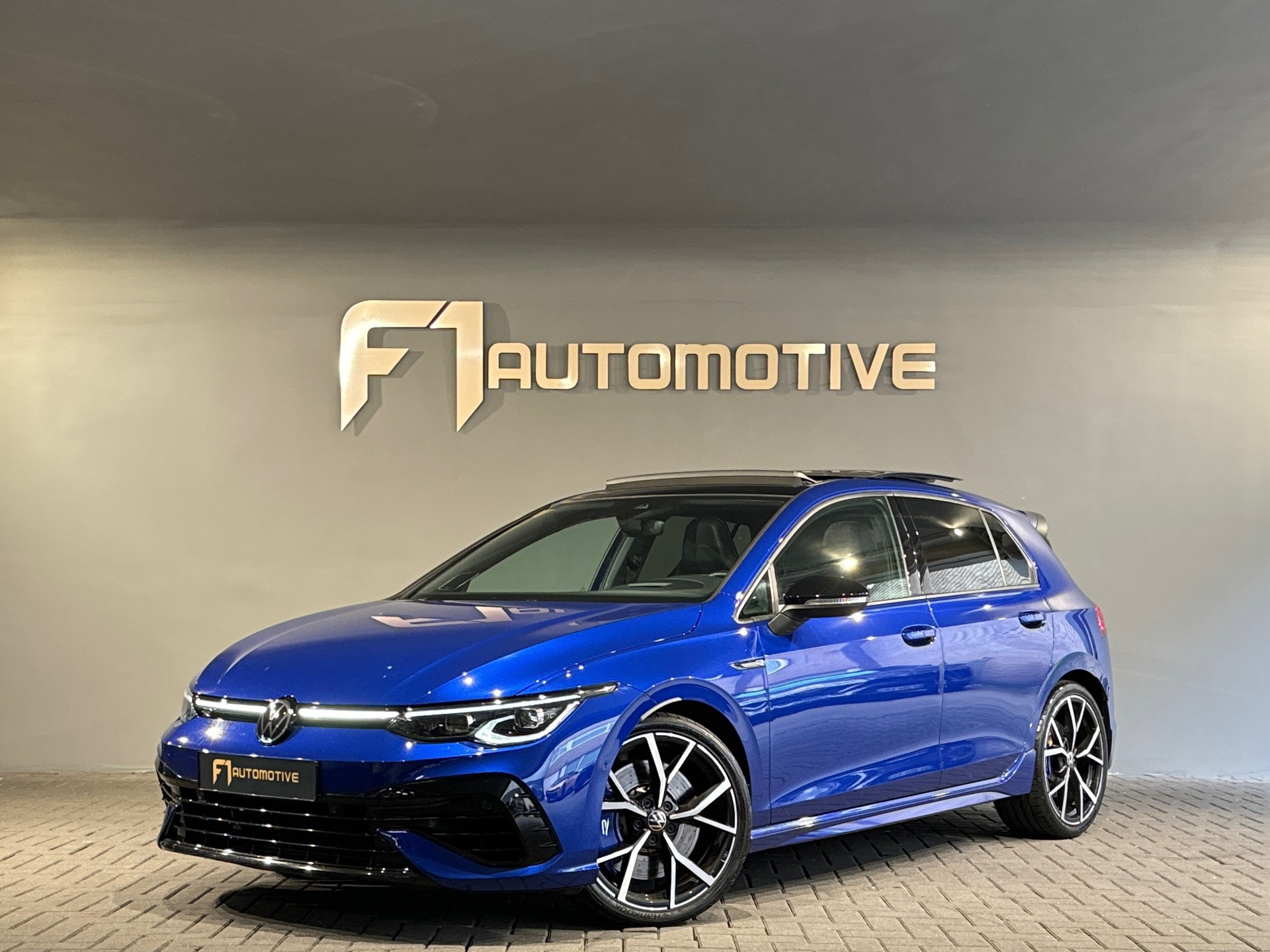 Volkswagen Golf 2.0 TSI R 4M Performance Pano|Akra|HuD|Memory 46503639-0.jpg | F1 Automotive