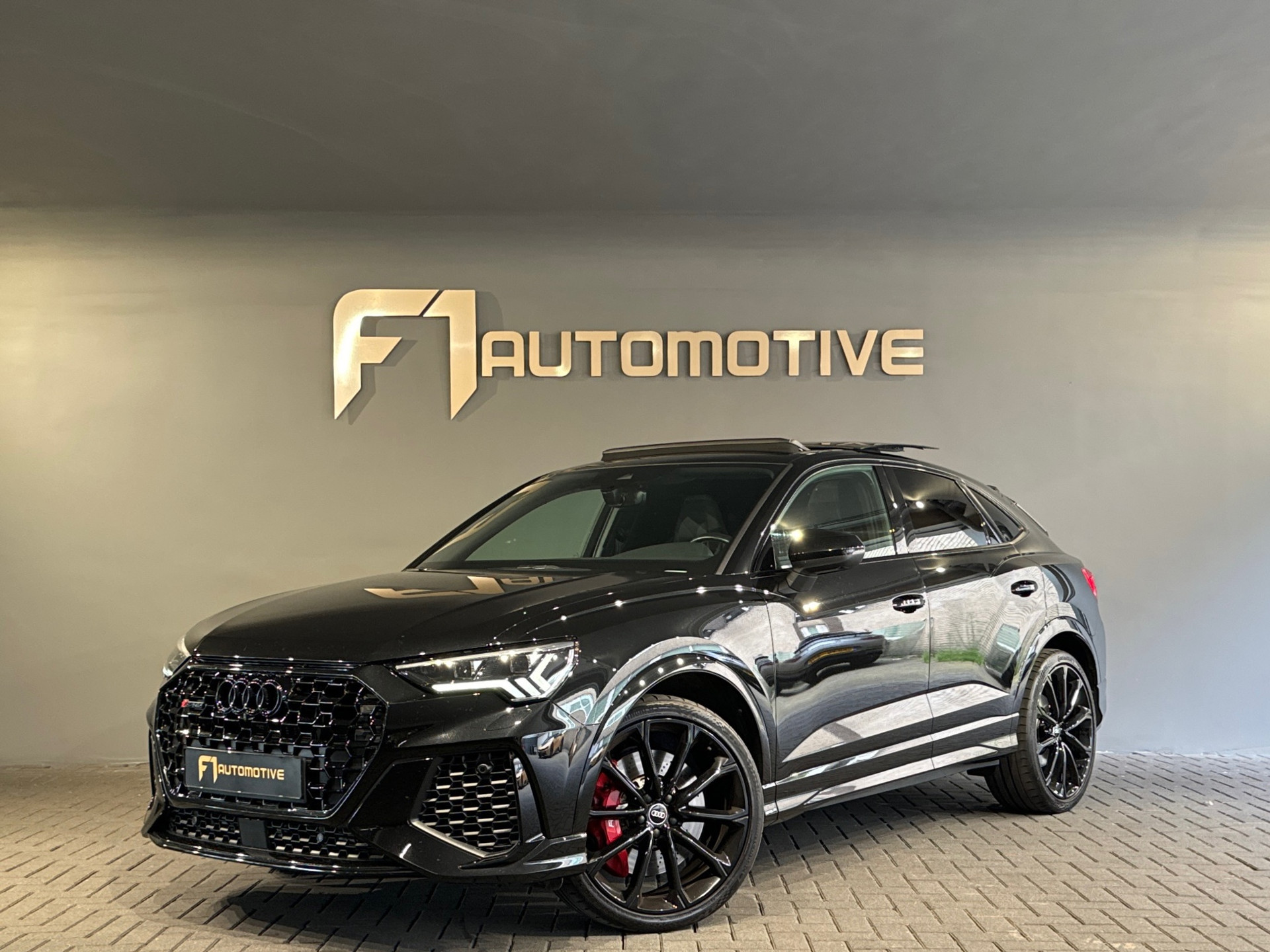 Audi RSQ3 Sportback 2.5 TFSI Quattro Pano|B&O|Keyless|Memory 46720194-0.jpg | F1 Automotive