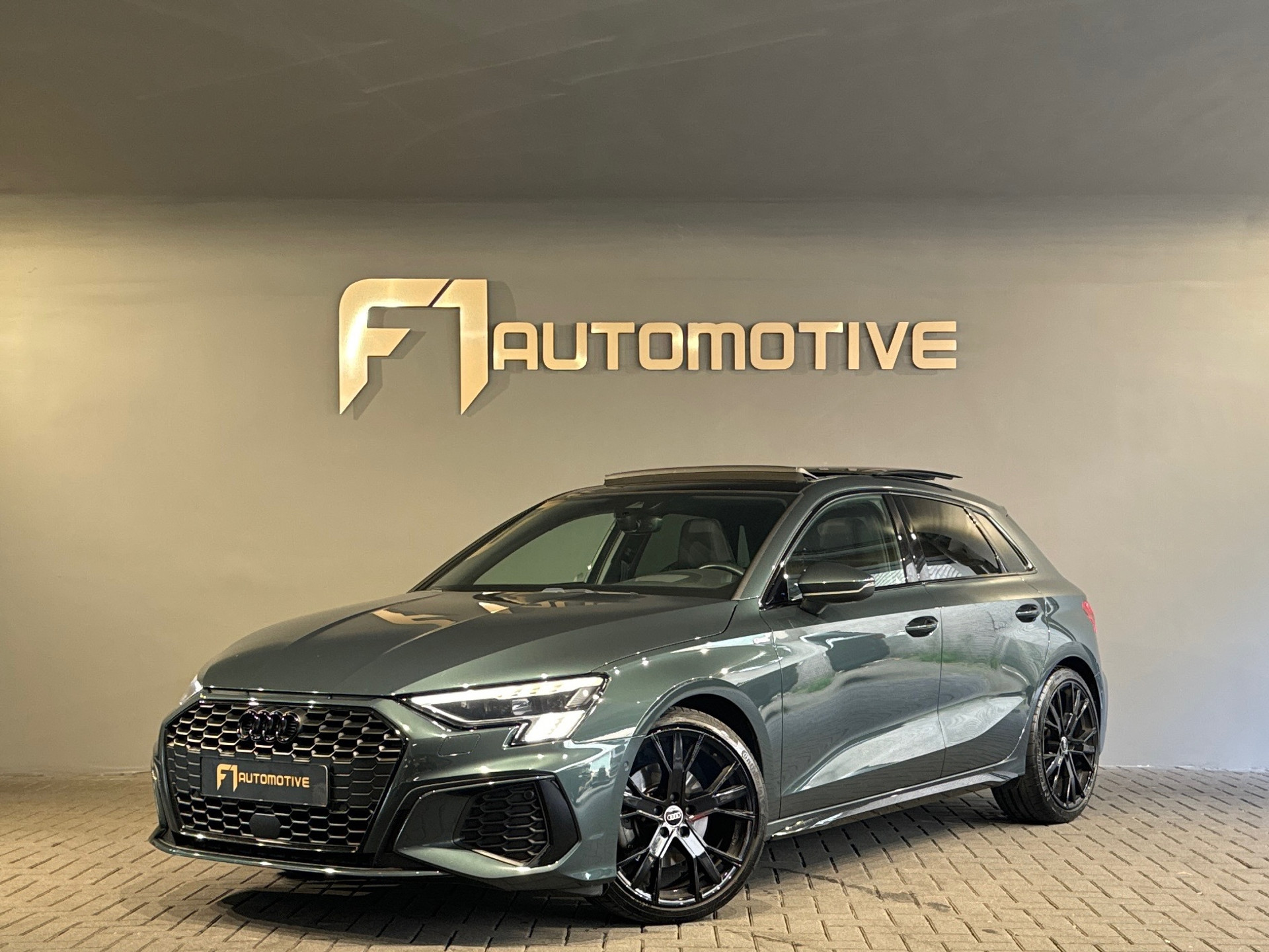 Audi A3 Sportback 35 TDI S-Line Pano|Matrix|Leer|HuD|NAP|VOL 47003665-0.jpg | F1 Automotive