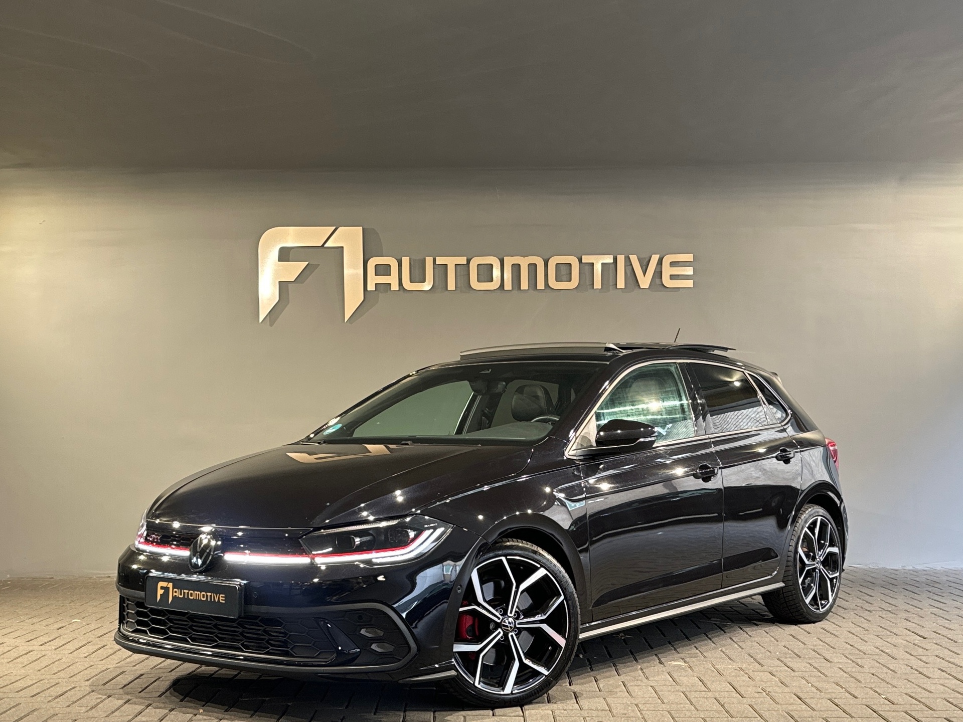 Volkswagen Polo 2.0 TSI GTI Pano|Keyless|IQ|Beats|18”|VOL 47148664-0.jpg | F1 Automotive