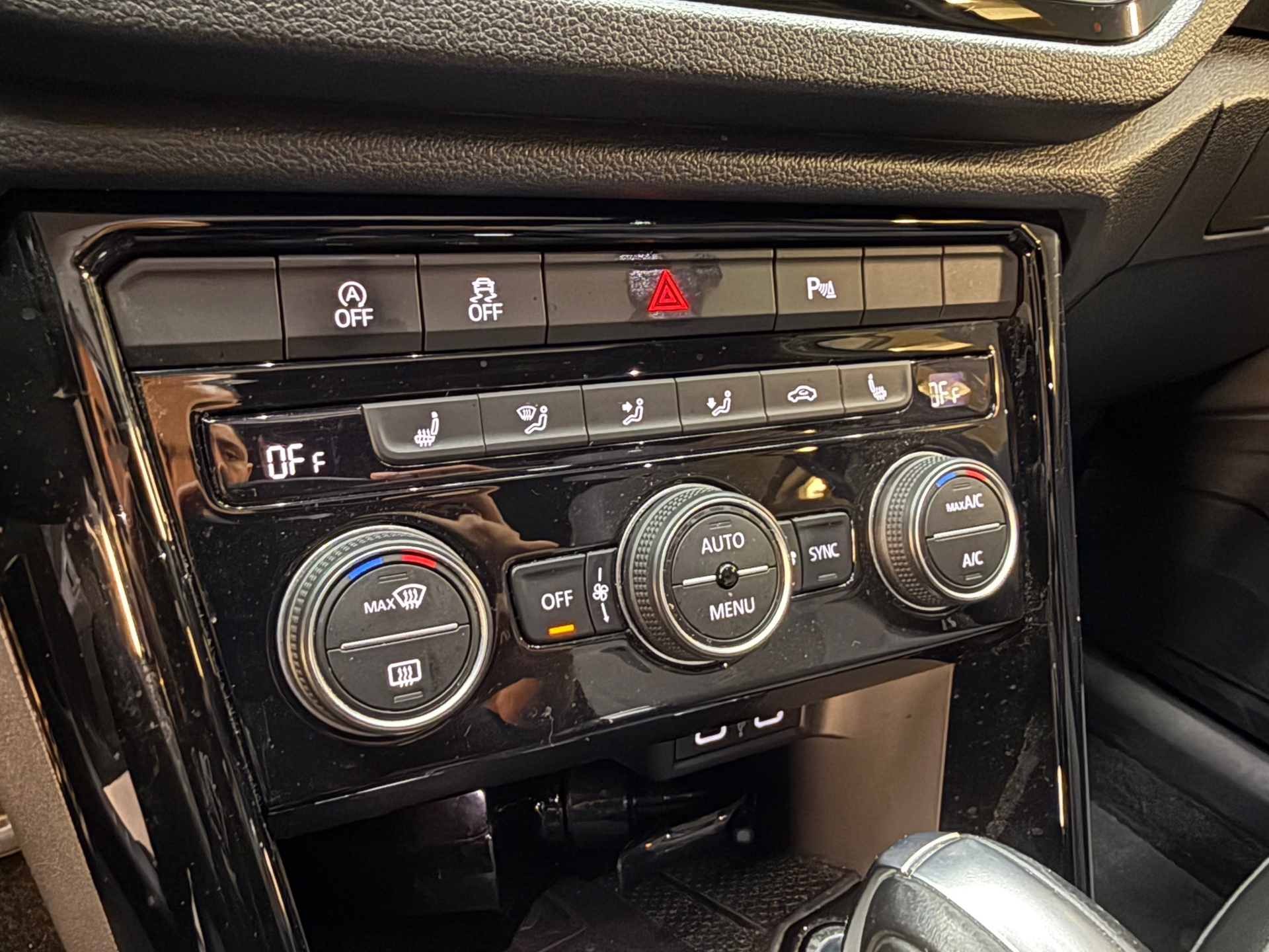 Volkswagen T-Roc 2.0 TSI 4Motion R Pano|Akra|Beats|Keyless 47657435-18.jpg | F1 Automotive