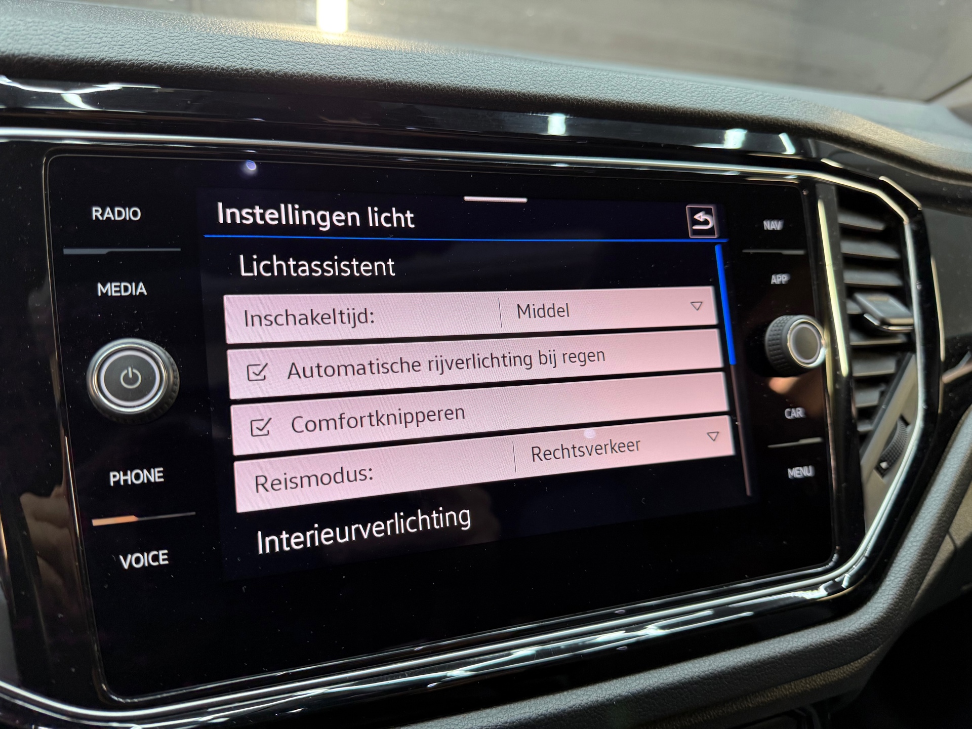 Volkswagen T-Roc 2.0 TSI 4Motion R Pano|Akra|Beats|Keyless 47657435-31.jpg | F1 Automotive