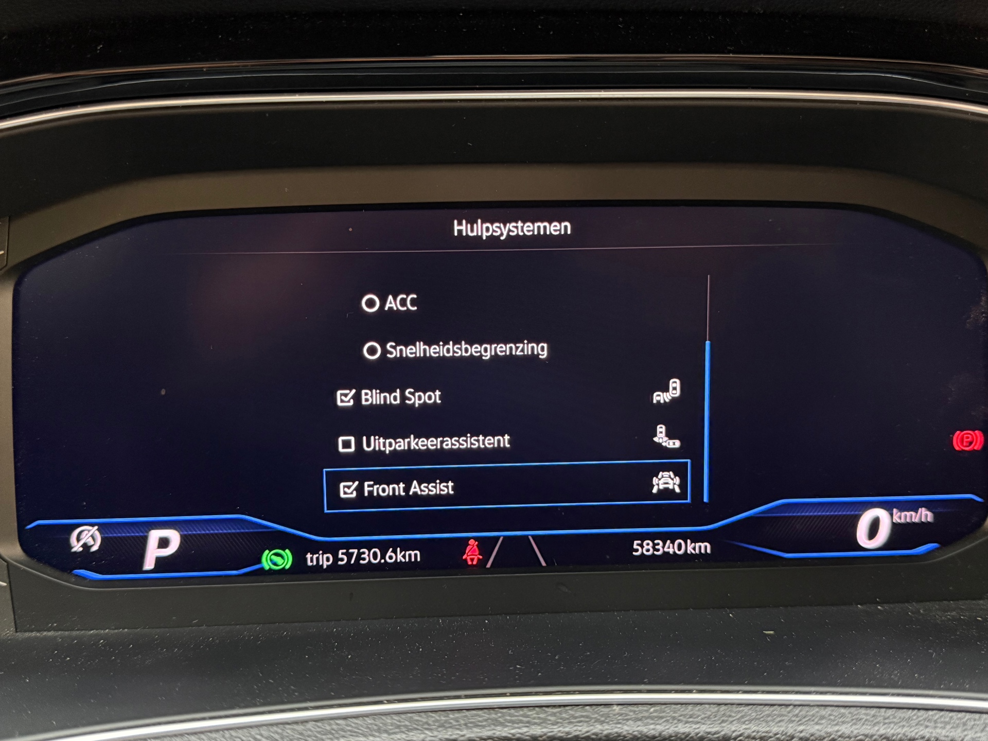 Volkswagen T-Roc 2.0 TSI 4Motion R Pano|Akra|Beats|Keyless 47657435-34.jpg | F1 Automotive