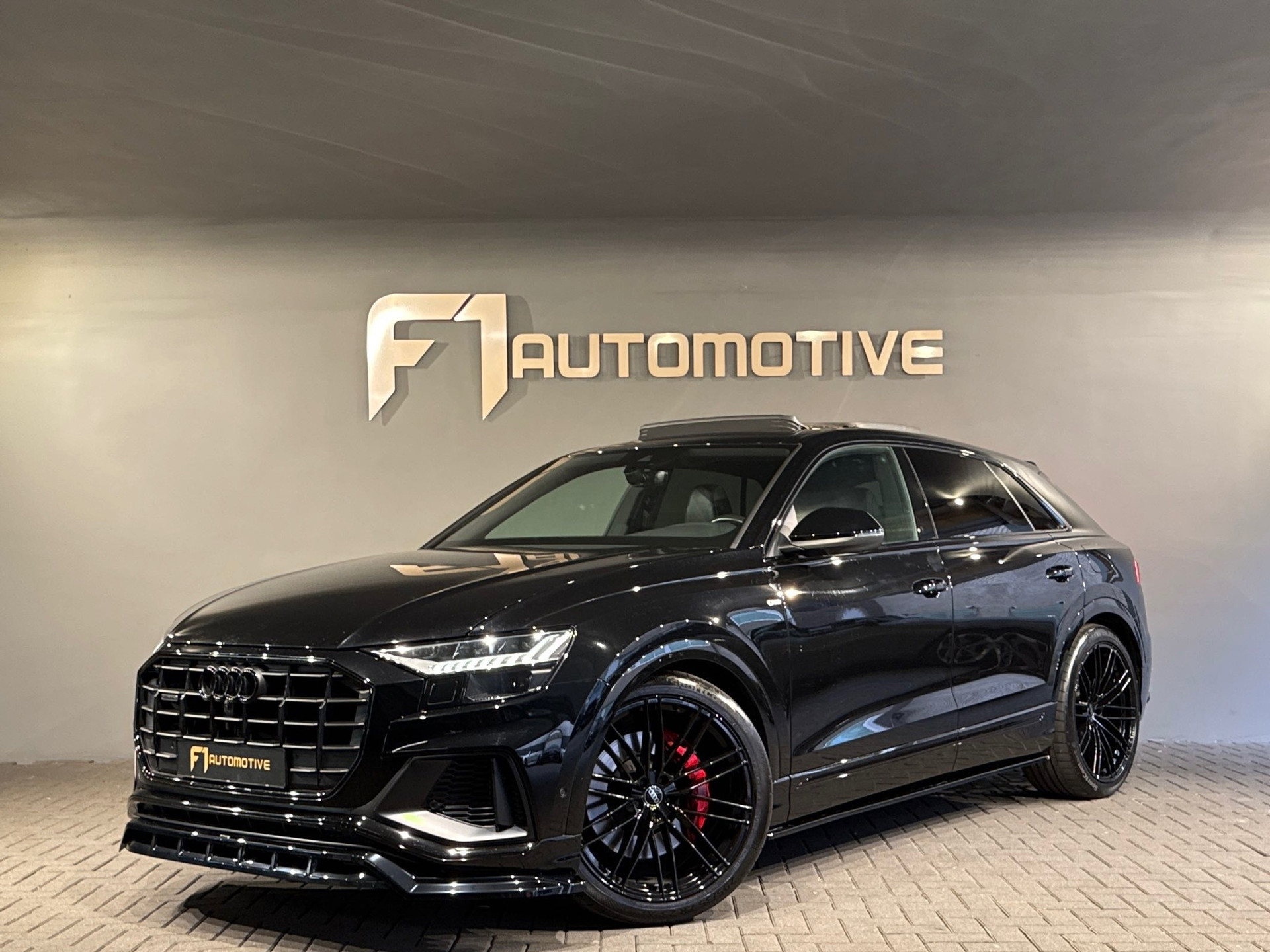 Audi Q8 55 TFSI e quattro 3X S Line Pano|B&O|RS Seat|360|23" 47814886-0.jpg | F1 Automotive