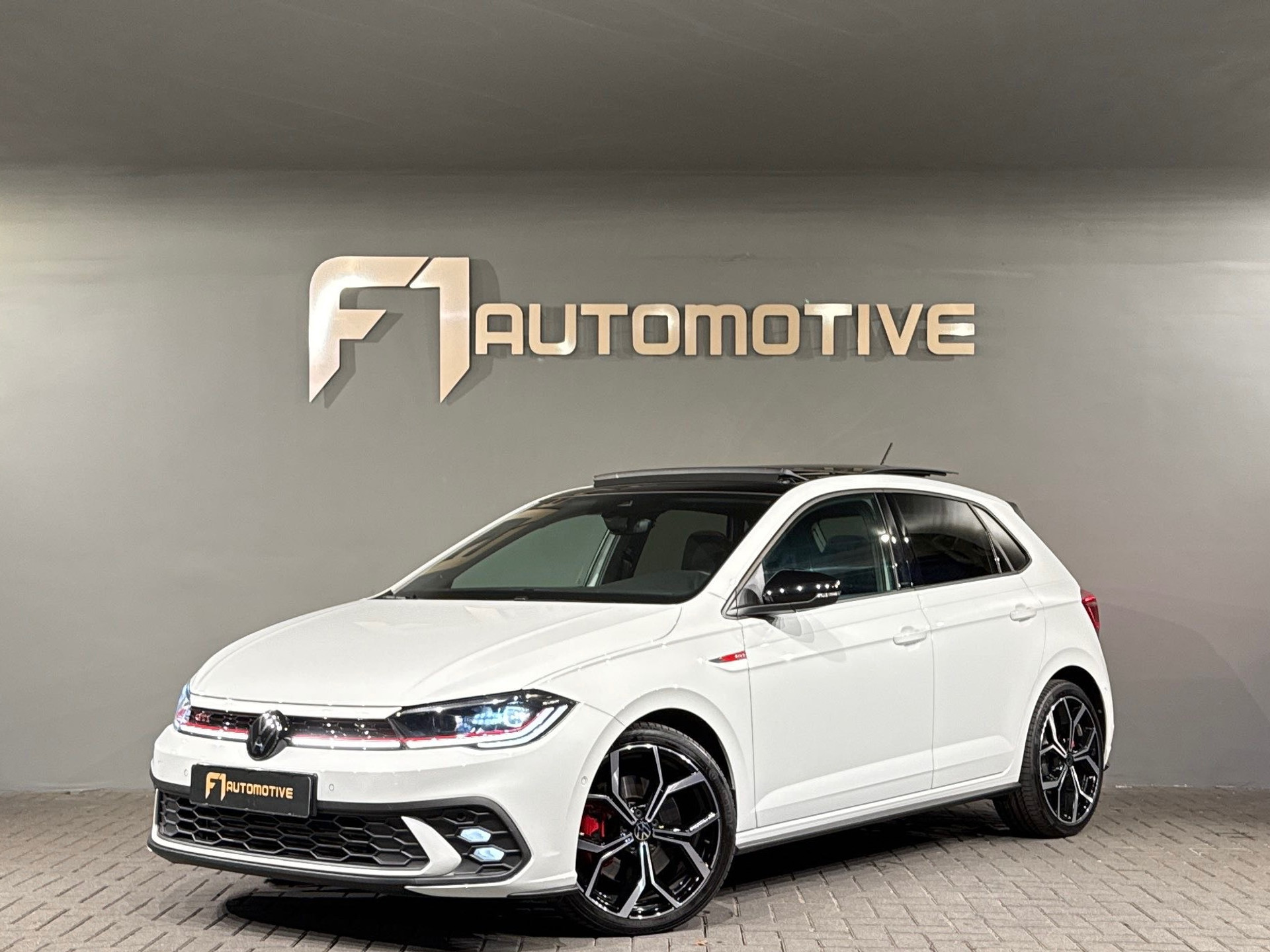 Volkswagen Polo 2.0 TSI GTI Pano|Beats|Keyless|Sfeer|IQ|DCC 47900625-0.jpg | F1 Automotive