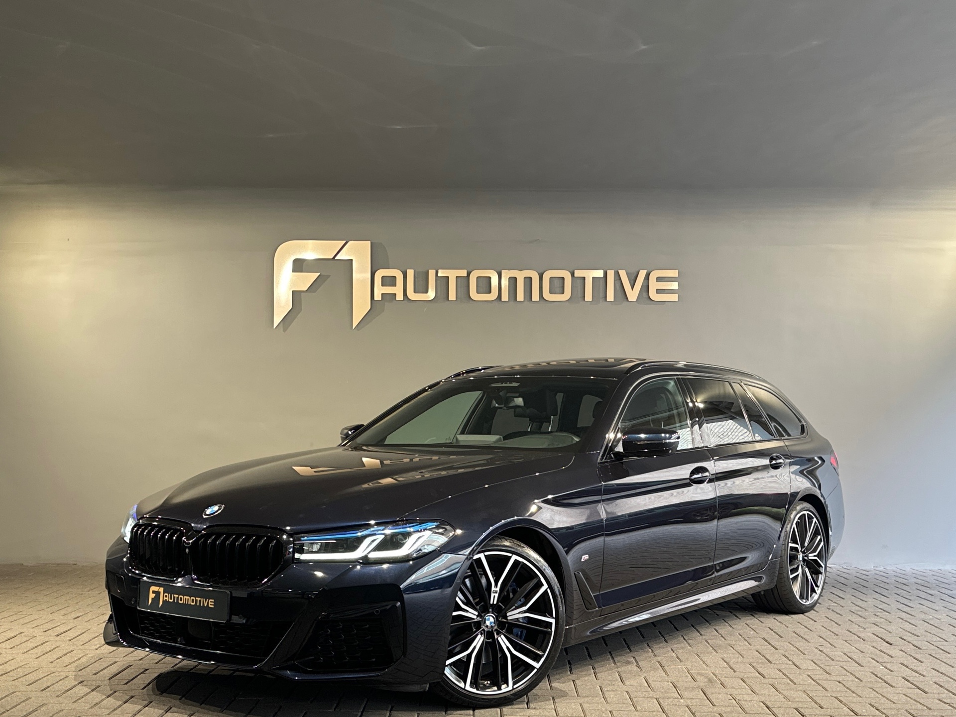 BMW 5 Serie Touring 530i M Sport Pano|Laser|HuD|Memory|NLauto 48112907-0.jpg | F1 Automotive