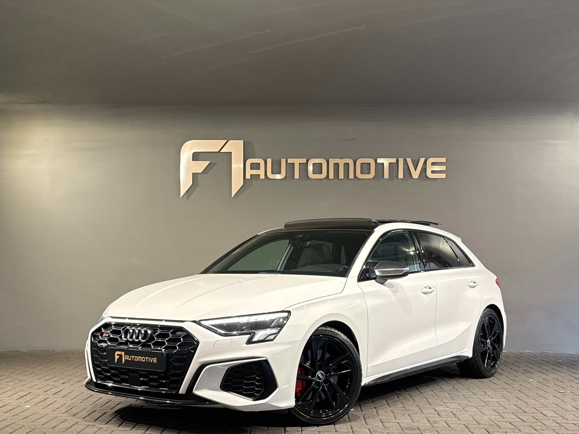 Audi A3 Sportback 2.0 TFSI S3 quattro Pano|Camera|ACC|Lane 48162081-0.jpg | F1 Automotive