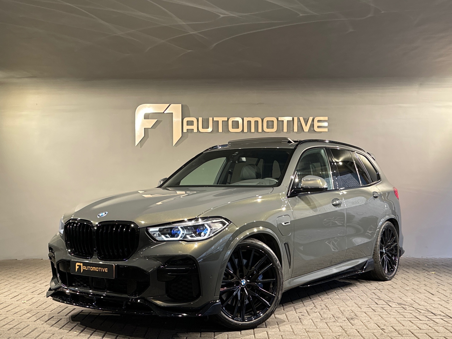 BMW X5 XDrive45e M Sport Pano|Laser|HuD|Memory|Keyles|Crystal 48162434-0.jpg | F1 Automotive