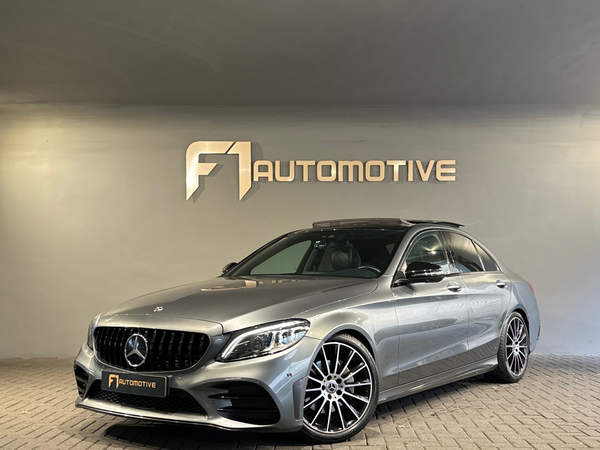 Mercedes-Benz C-Klasse 180 AMG Premium+ Pano|Keyless|Burmester 48162452-0.jpg | F1 Automotive