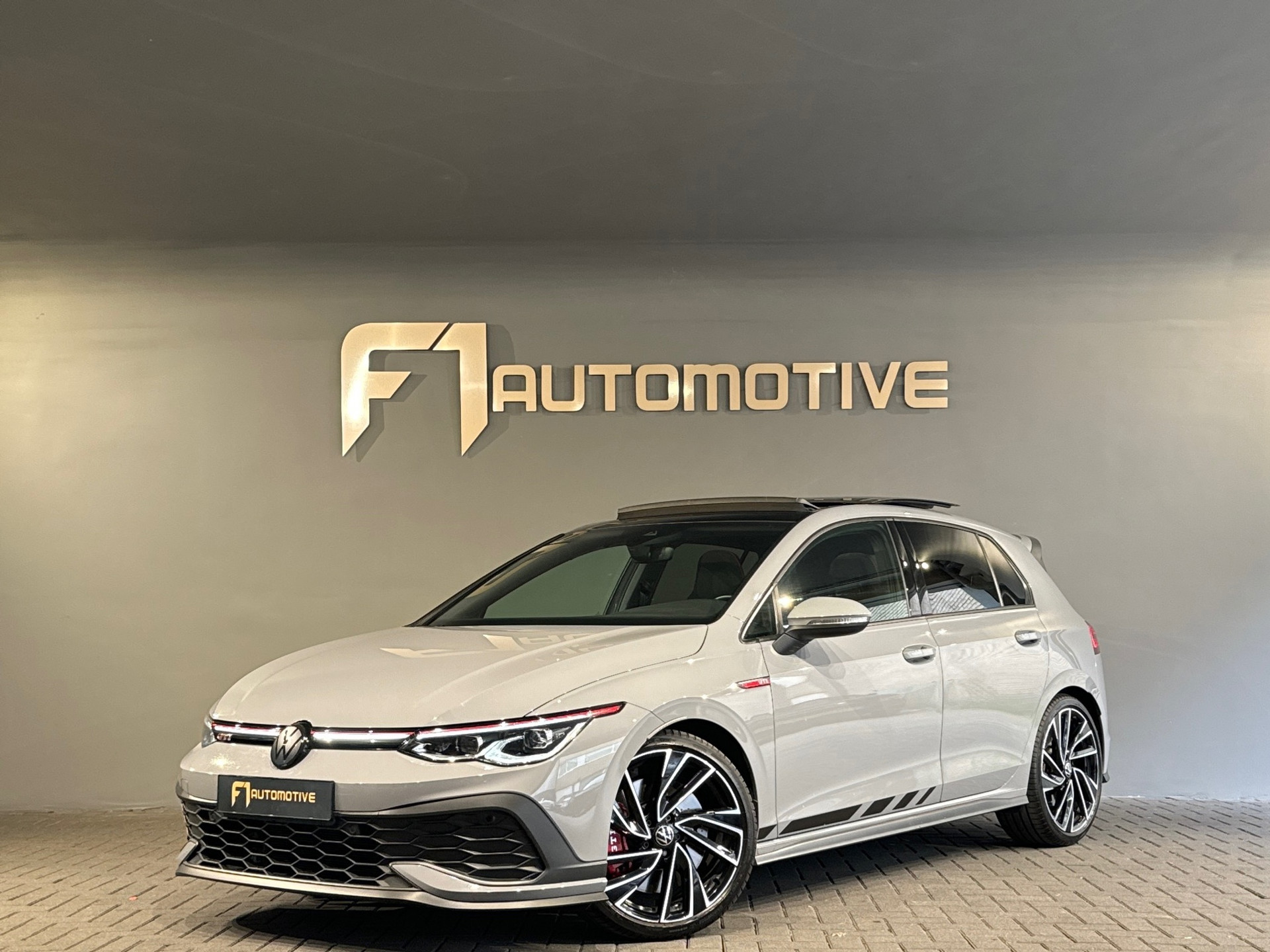 Volkswagen Golf 2.0 TSI GTI Clubsport Pano|H/K|Keyless|IQ 48348441-0.jpg | F1 Automotive