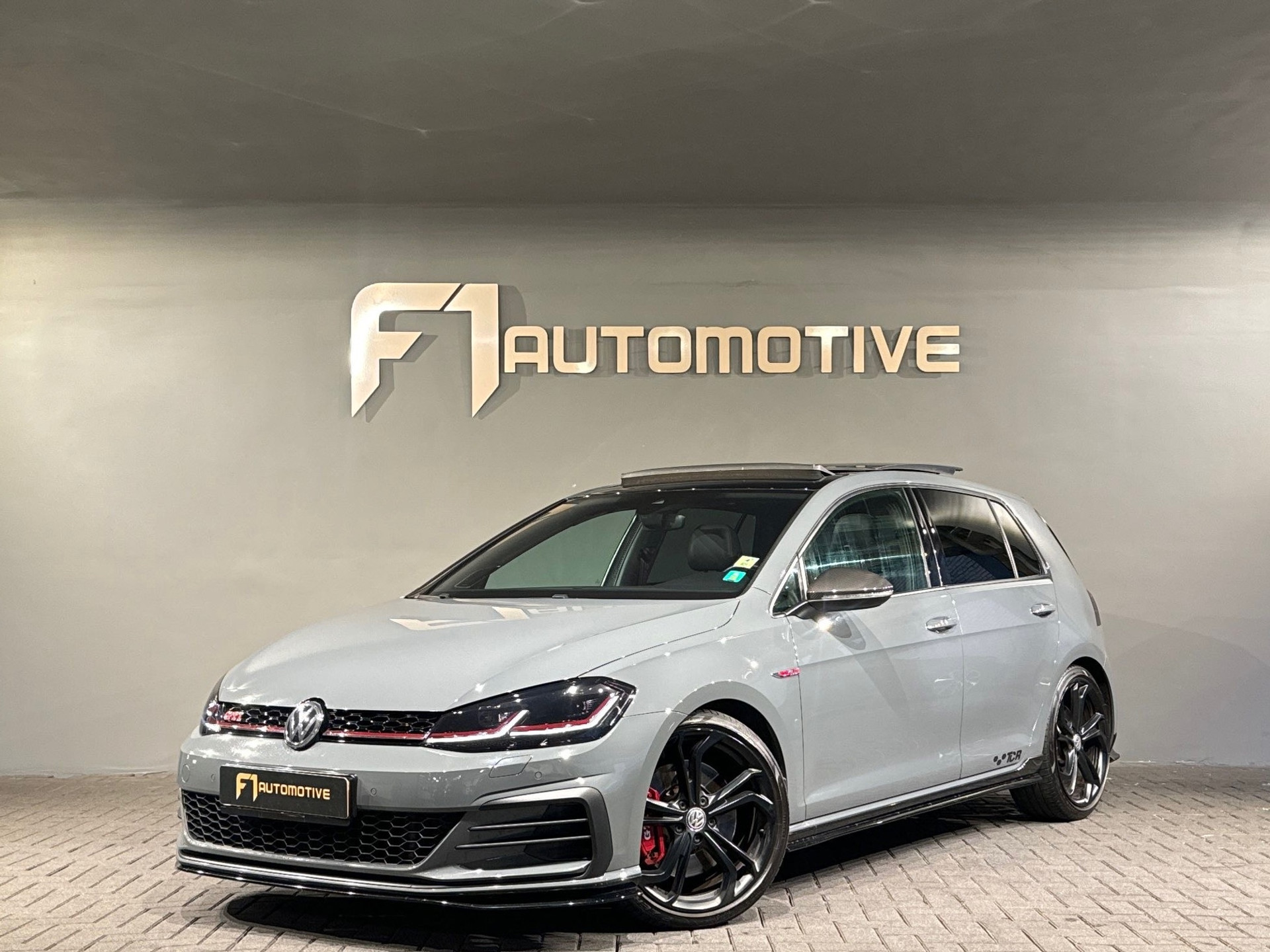 Volkswagen Golf 2.0 TSI GTI TCR Pano|Leer|Key|Dynaudio|Carbon 48356658-0.jpg | F1 Automotive