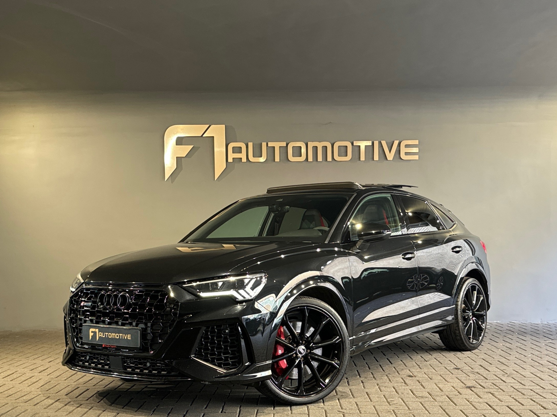 Audi RSQ3 Sportback 2.5 TFSI Pano|RS Seat|Trekhaak|Sonos|Cam 48480868-0.jpg | F1 Automotive