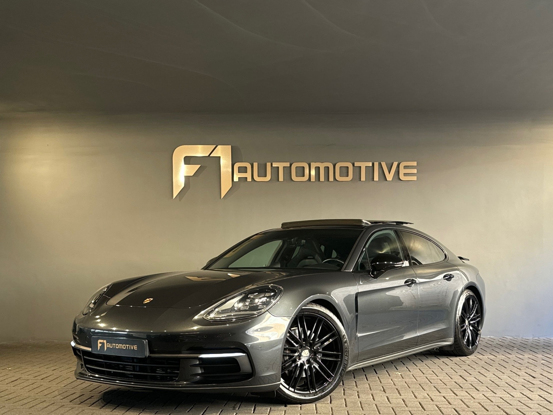 Porsche Panamera 3.0 4 Pano|Bose|18way|Keyless|Carbon|Memory 48661136-0.jpg | F1 Automotive