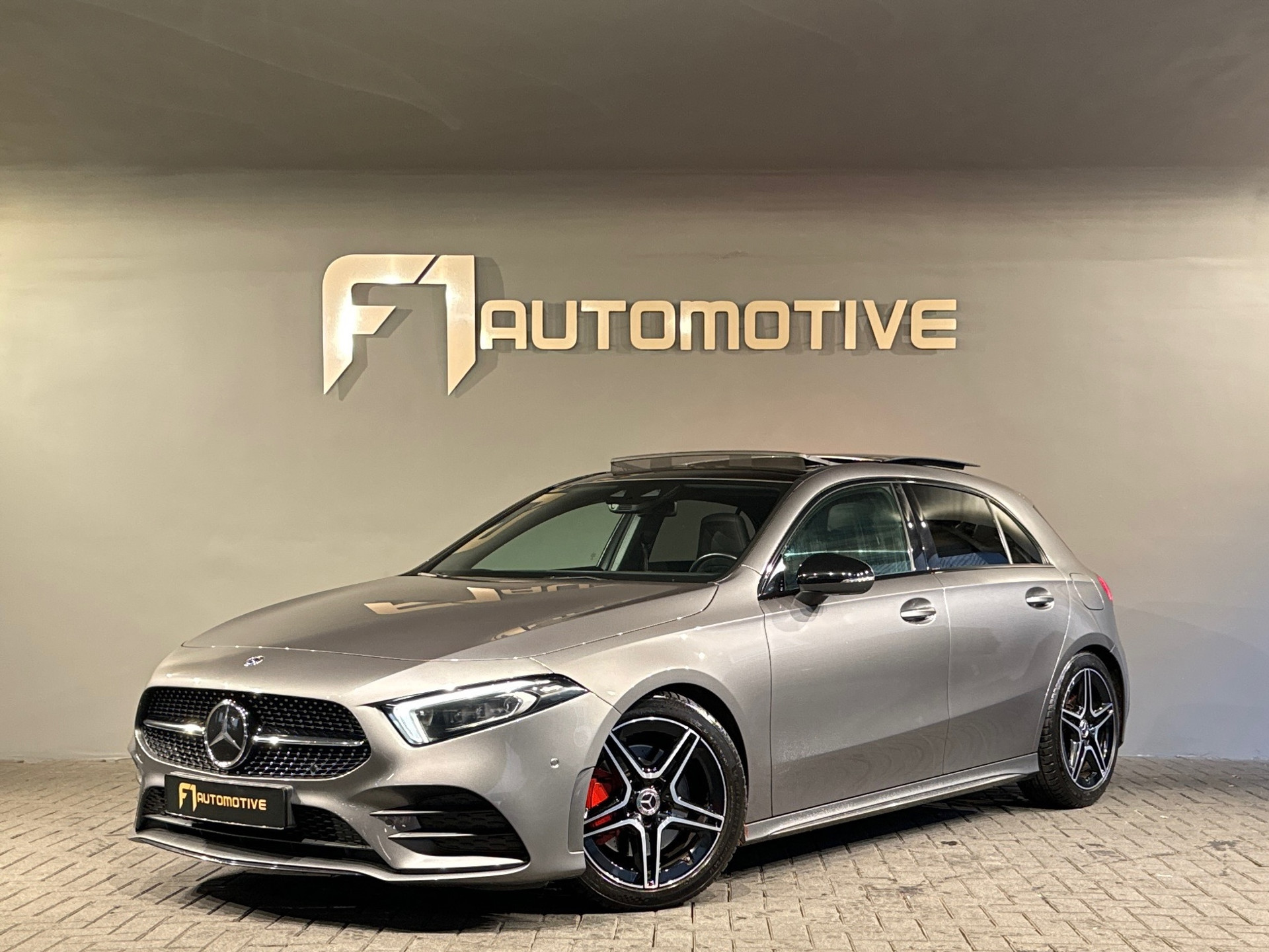 Mercedes-Benz A-Klasse 220 4MATIC AMG Pano|Sfeer|Night Pakket 48679284-0.jpg | F1 Automotive