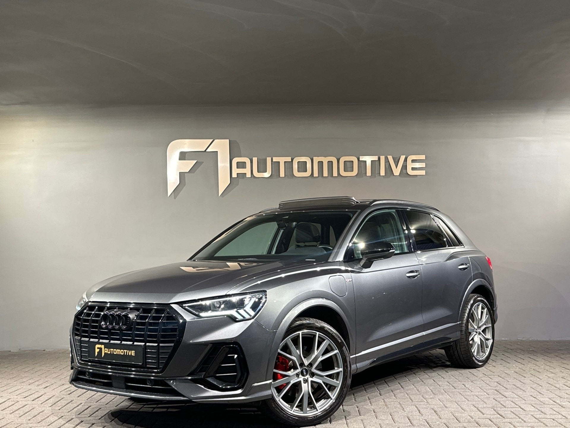 Audi Q3 45 TFSI e 3x S Line Pano|Keyless|B&O|Trekhaak|Sfeer 49096611-0.jpg | F1 Automotive