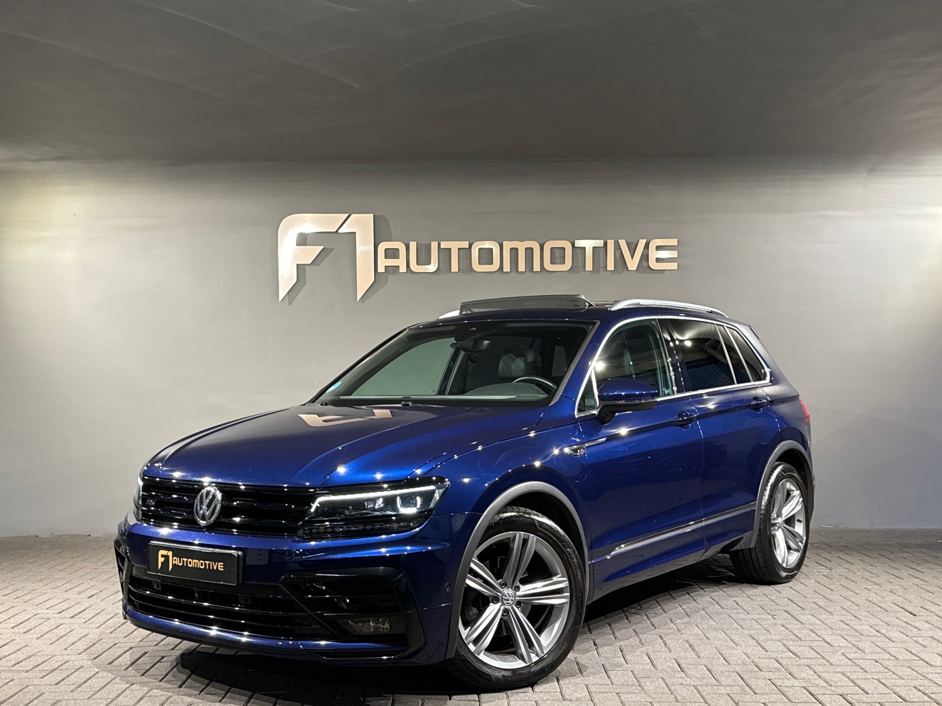 Volkswagen Tiguan 1.4 TSI ACT R Line Pano|Memory|Keyless|NAP 49149331-0.jpg | F1 Automotive
