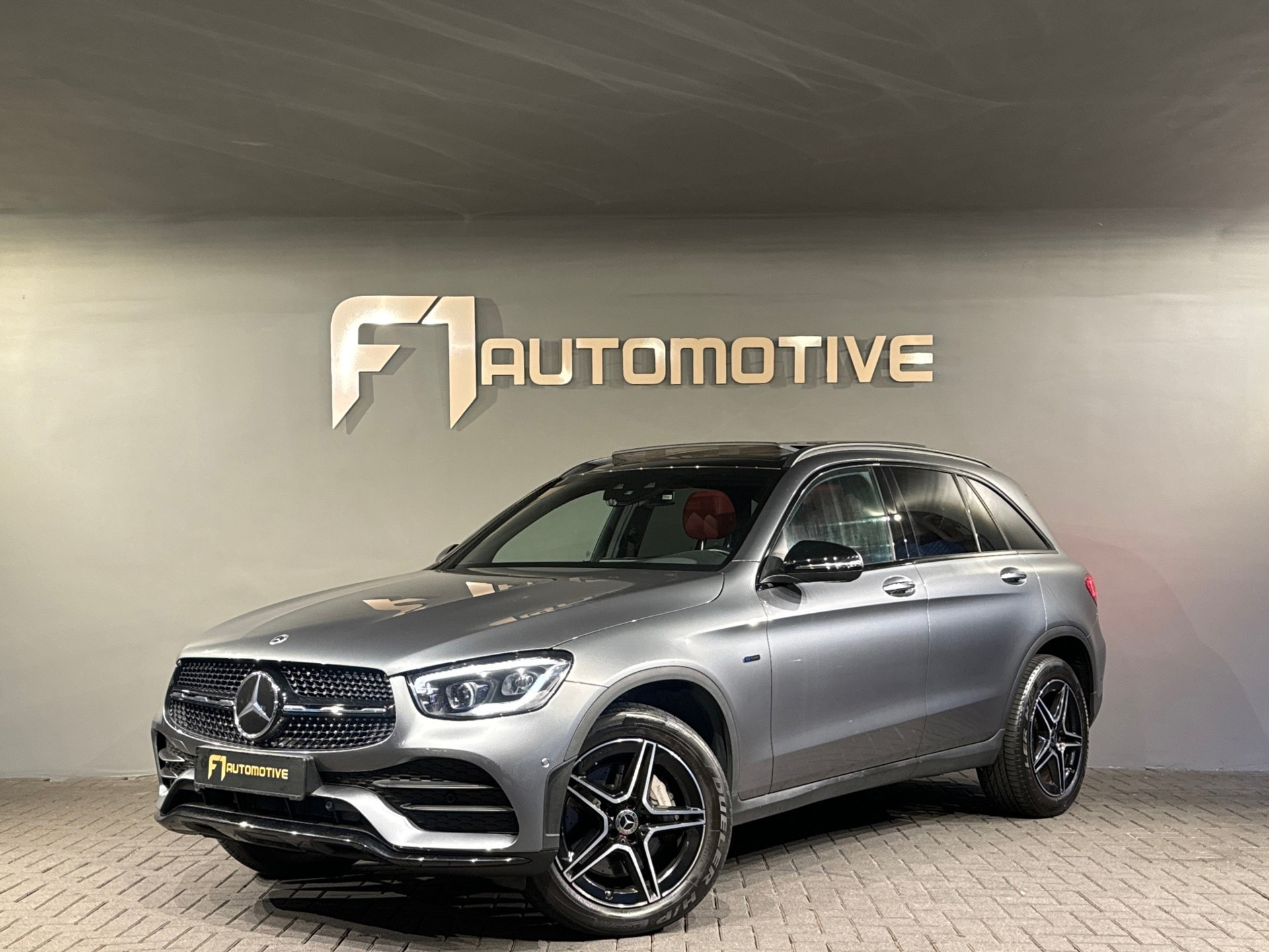 Mercedes-Benz GLC 300e 4M Premium+ Pano|Trekhaak|Burmester 49184345-0.jpg | F1 Automotive