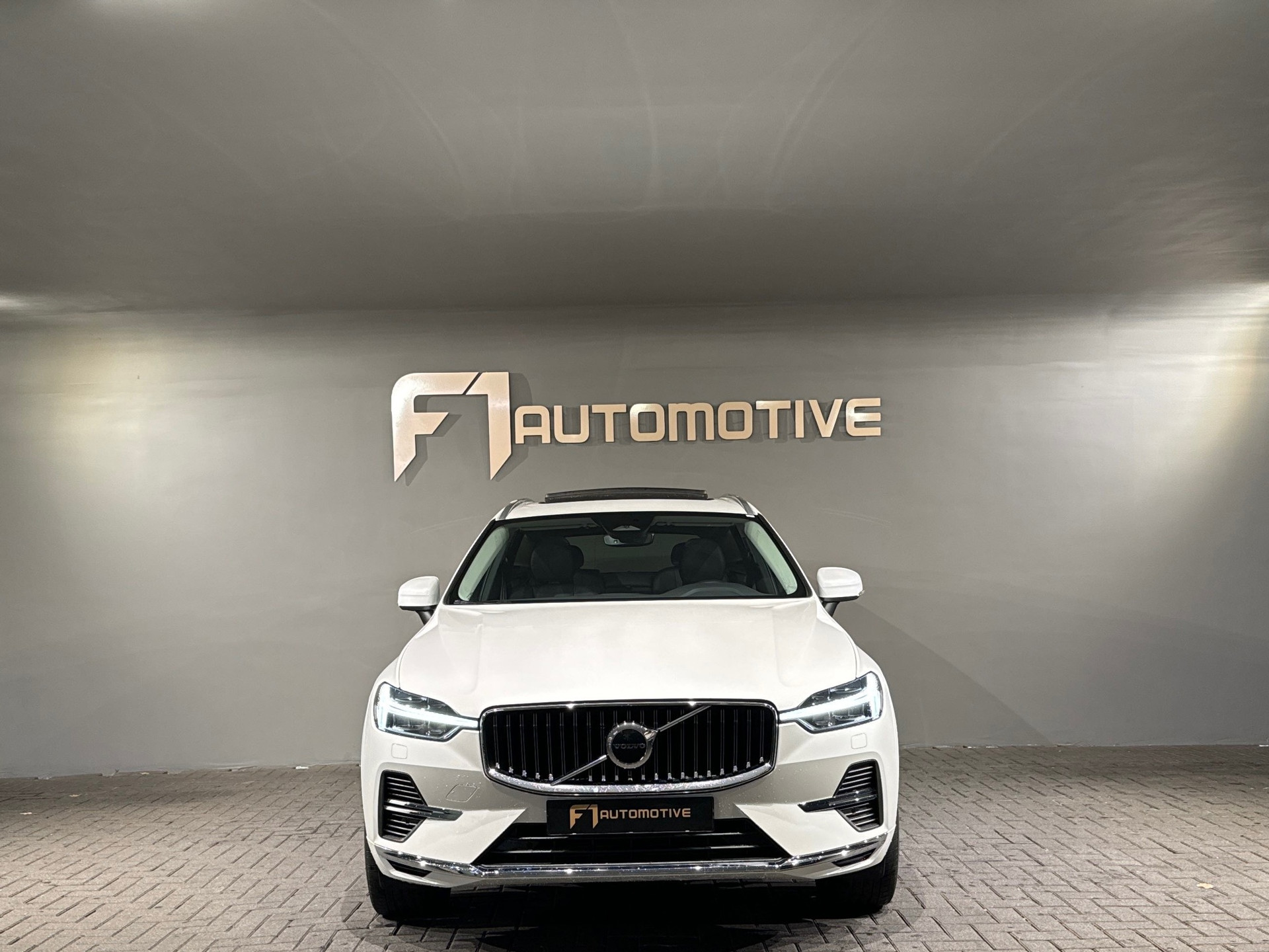Volvo XC60 2.0 Recharge T6 AWD Inscription Pano|H/K|Keyless 49326303-8.jpg | F1 Automotive