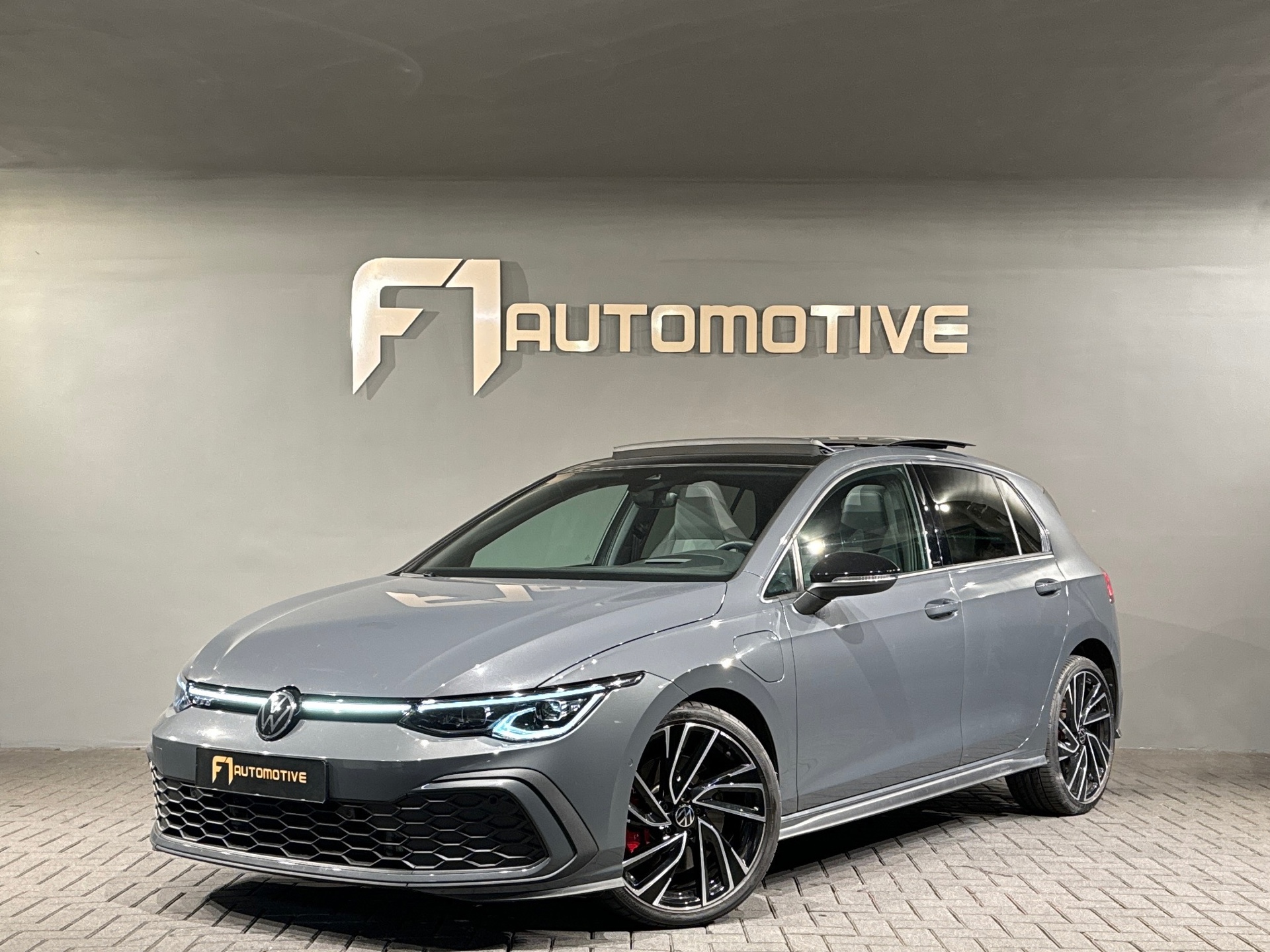 Volkswagen Golf 1.4 eHybrid GTE Pano|Keyl|IQ|Memory|HuD|Leer 49854181-0.jpg | F1 Automotive