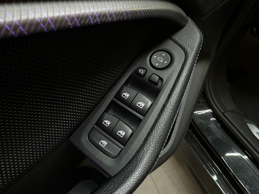 BMW 1 Serie 118i High Executive M Sport Pano|M Seat|Sfeer 50173132-18.jpg | F1 Automotive