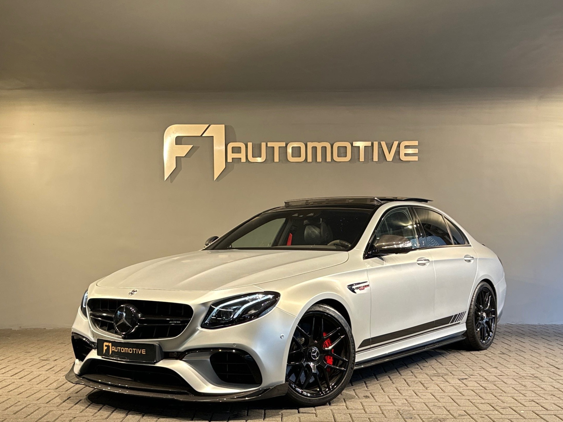 Mercedes-Benz E-Klasse AMG 63 S 4M Premium+ Pano|Ceramic|HuD 50173460-0.jpg | F1 Automotive