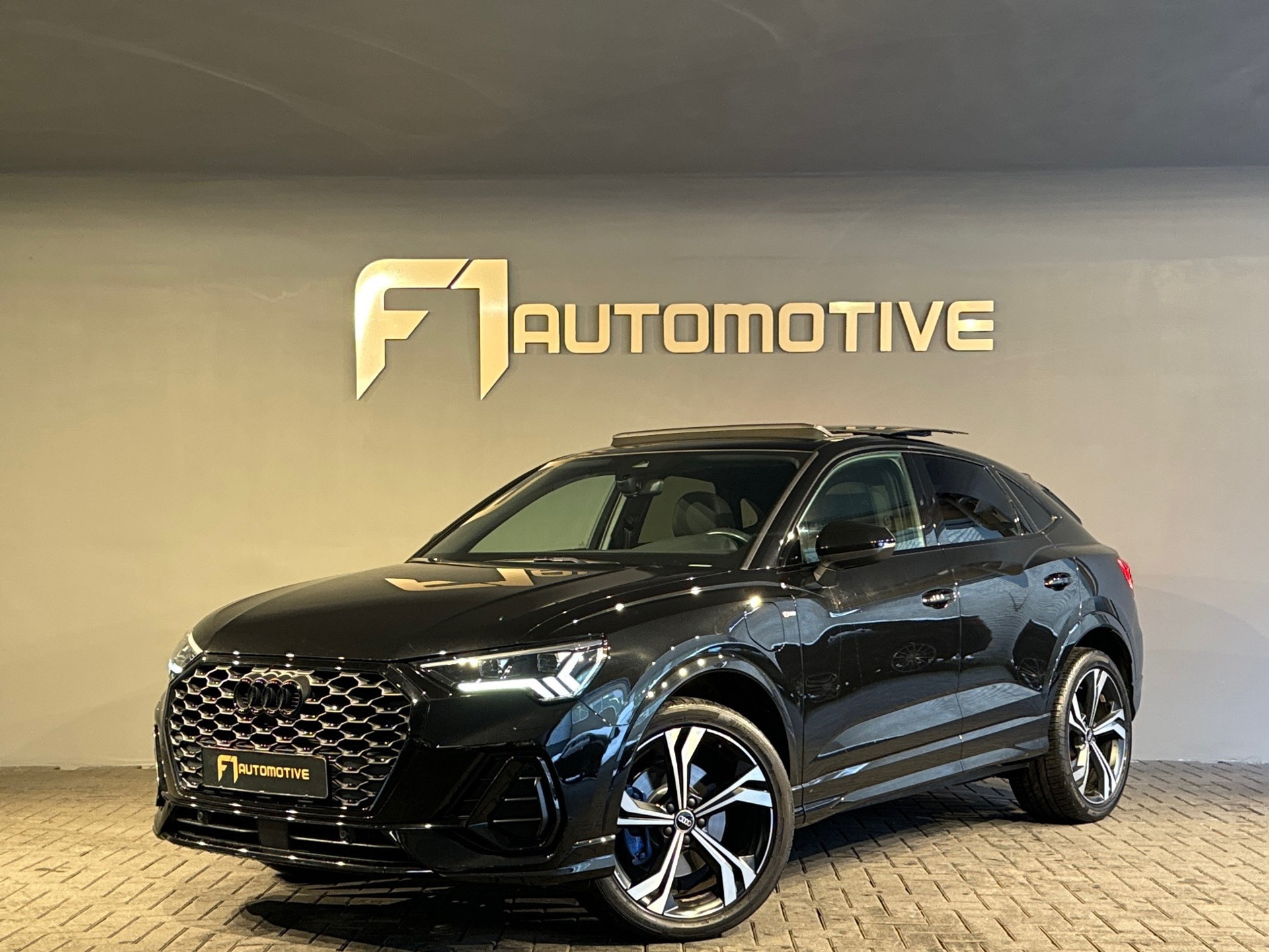 Audi Q3 Sportback 45 TFSI e 2X S Line Pano|Sfeer|Camera|Leer 50386924-0.jpg | F1 Automotive