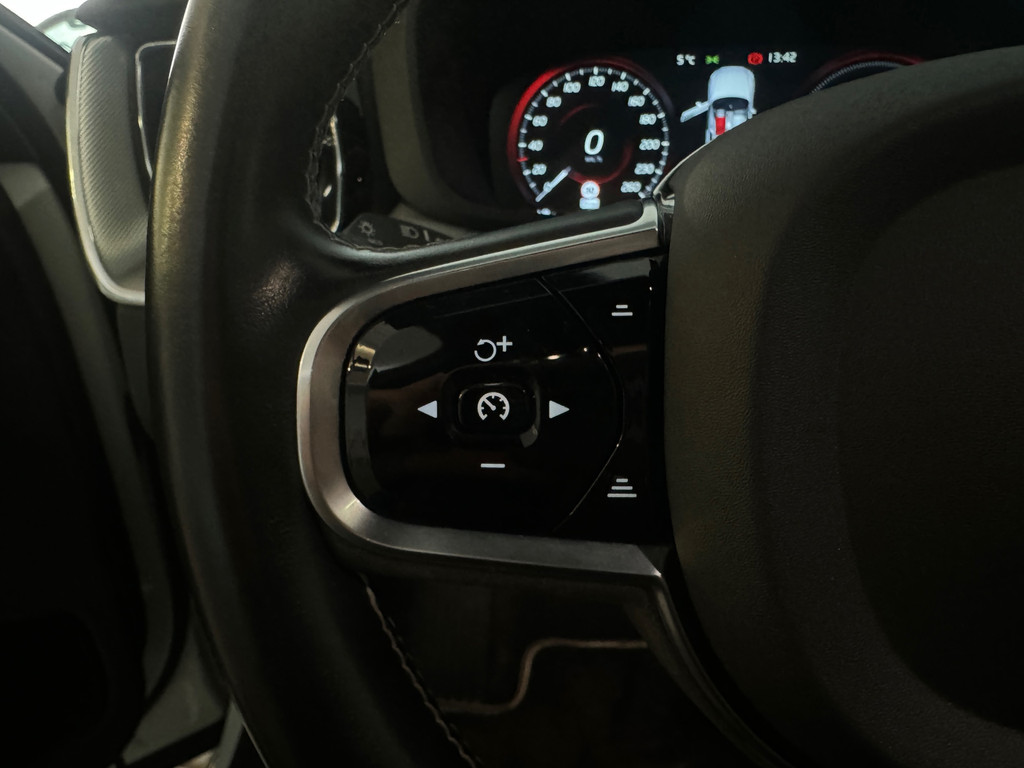Volvo XC60 2.0 Recharge T6 AWD Inscription Pano|Memory|H/K 52078906-14.jpg | F1 Automotive
