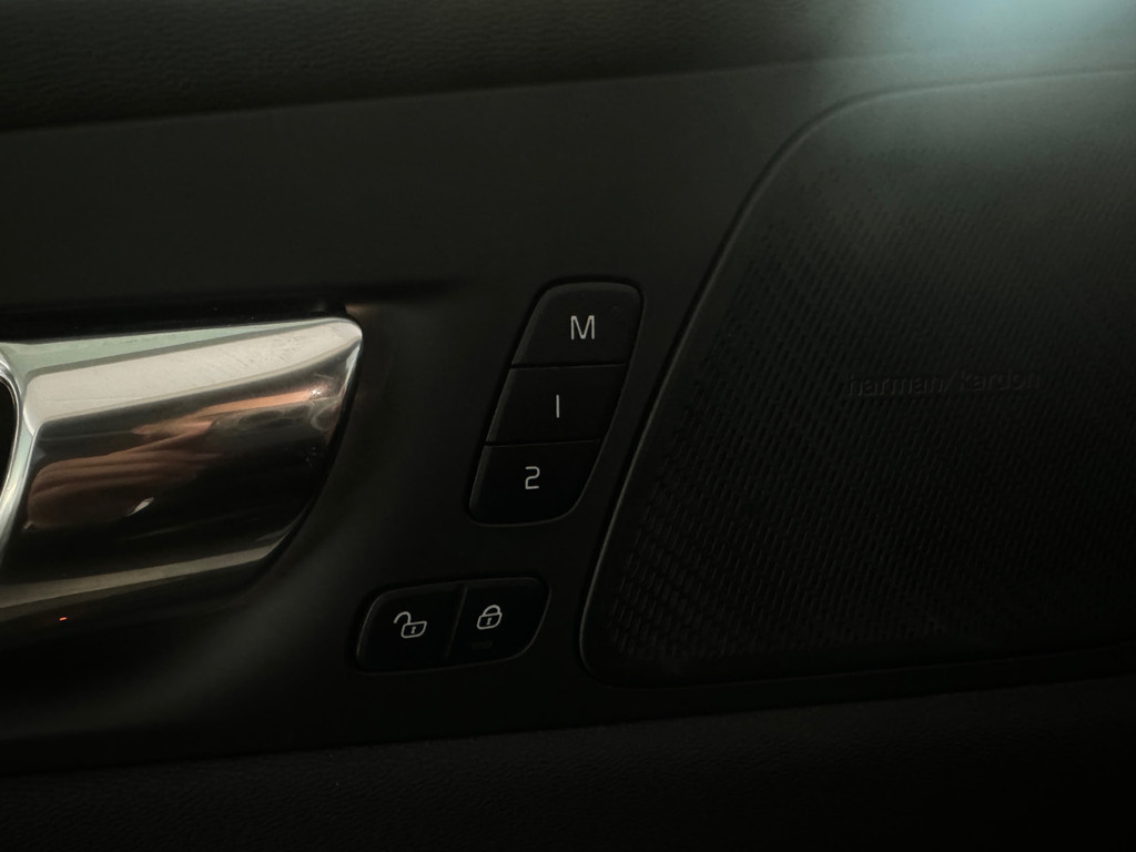 Volvo XC60 2.0 Recharge T6 AWD Inscription Pano|Memory|H/K 52078906-18.jpg | F1 Automotive