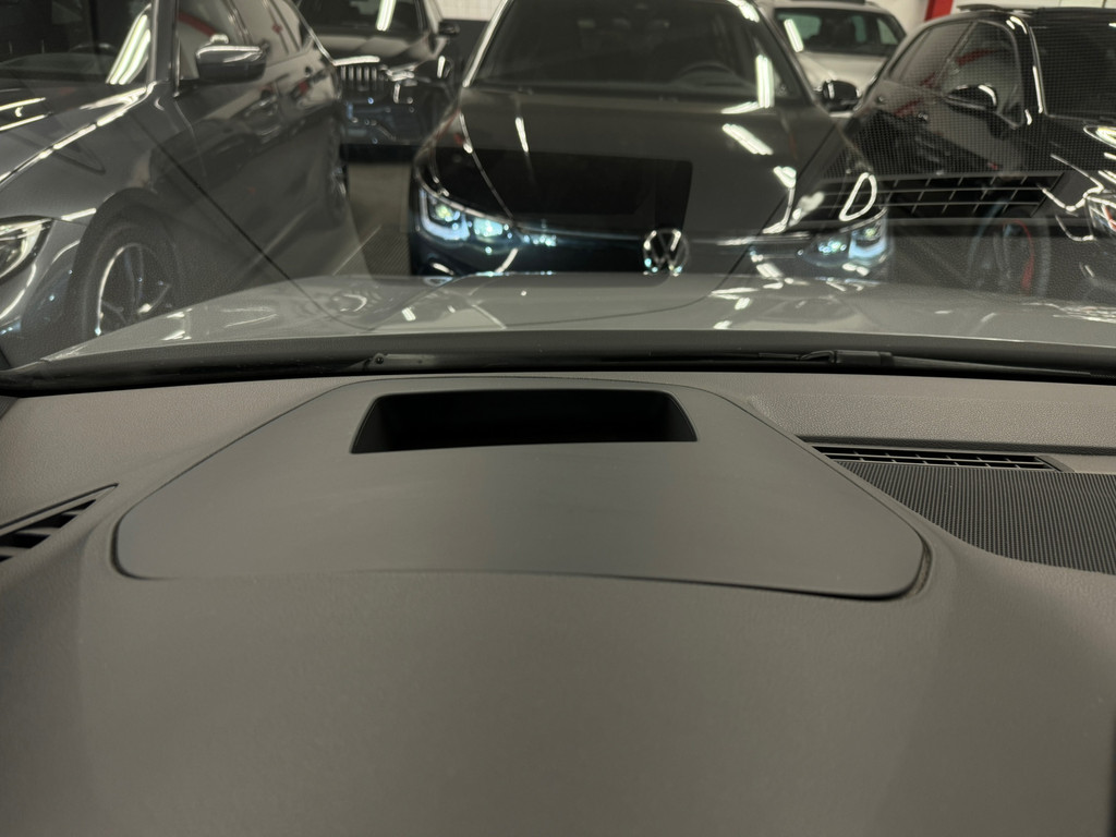 Volkswagen Golf 2.0 TSI GTI Pano|H/K|HuD|Memory|MILLTEK|VOL 52190509-18.jpg | F1 Automotive