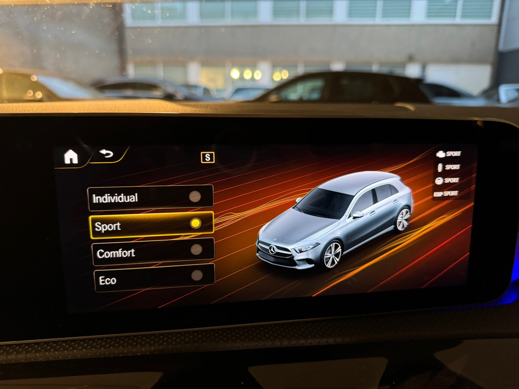 Mercedes-Benz A-Klasse 250 AMG Edition Premium+ Pano|Keyless|Camera| 52430805-35.jpg | F1 Automotive