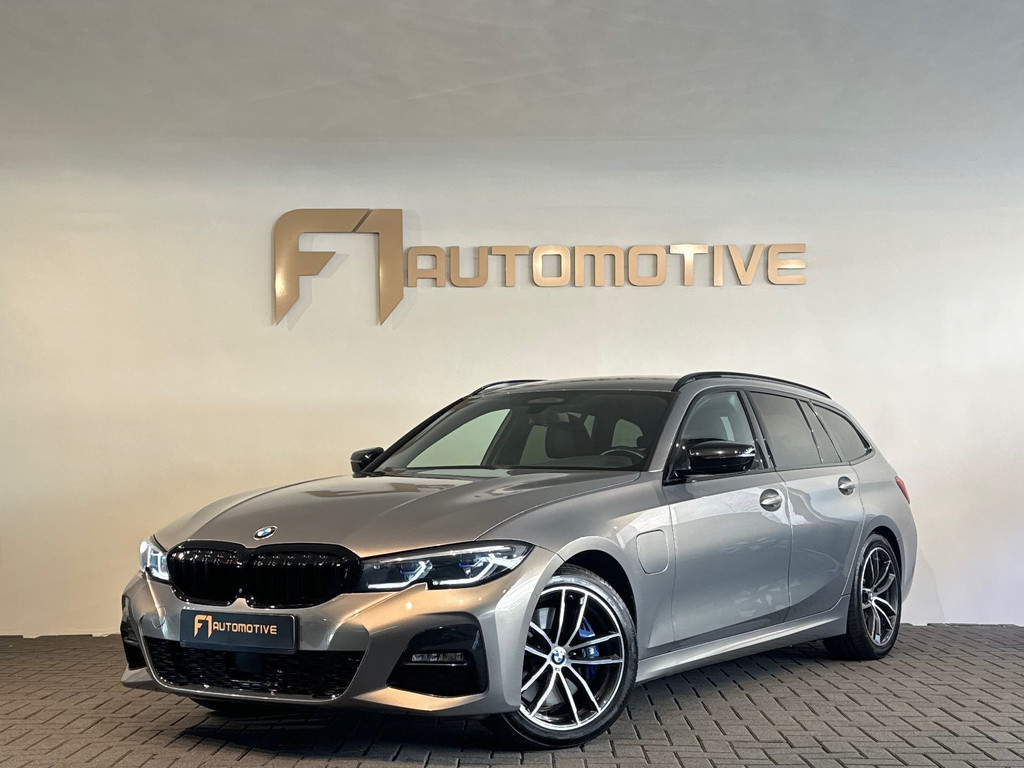 BMW 3 Serie Touring 330e xDrive High Ex M Sport Laser|Trekhaak 54962199-0.jpg | F1 Automotive