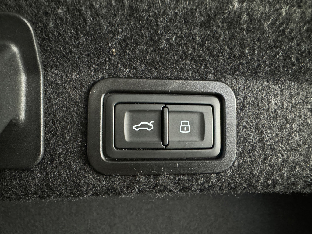 Audi A6 Limousine 55 TFSI e quattro Comp Pano|HuD|Memory|B&O 55757888-18.jpg | F1 Automotive