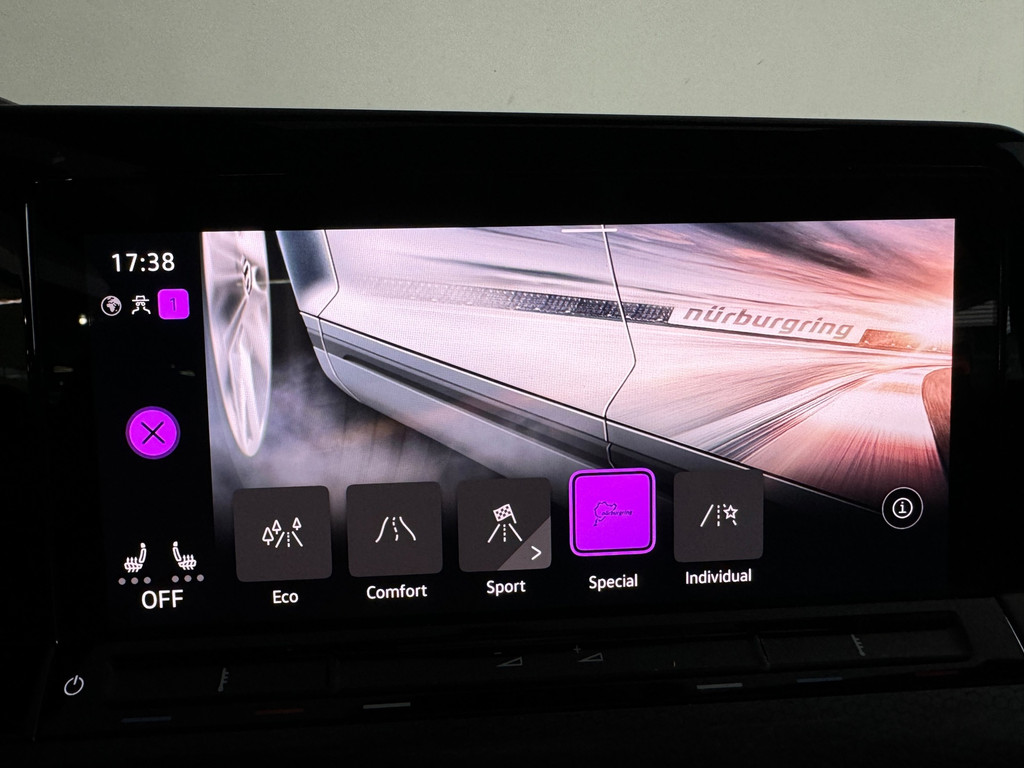 Volkswagen Golf 2.0 TSI GTI Pano|BTW|H/K|HuD|Nürburgring|Dodehoek|Camera|Keyless 55997376-18.jpg | F1 Automotive