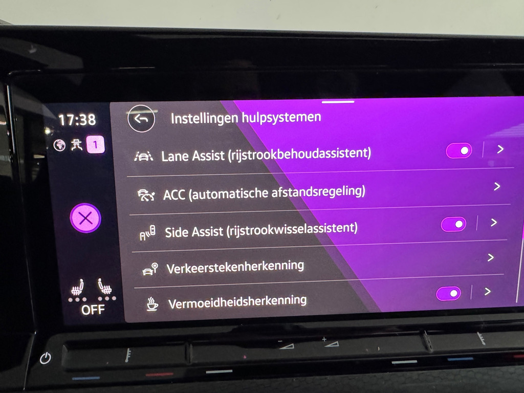 Volkswagen Golf 2.0 TSI GTI Pano|BTW|H/K|HuD|Nürburgring|Dodehoek|Camera|Keyless 55997376-22.jpg | F1 Automotive