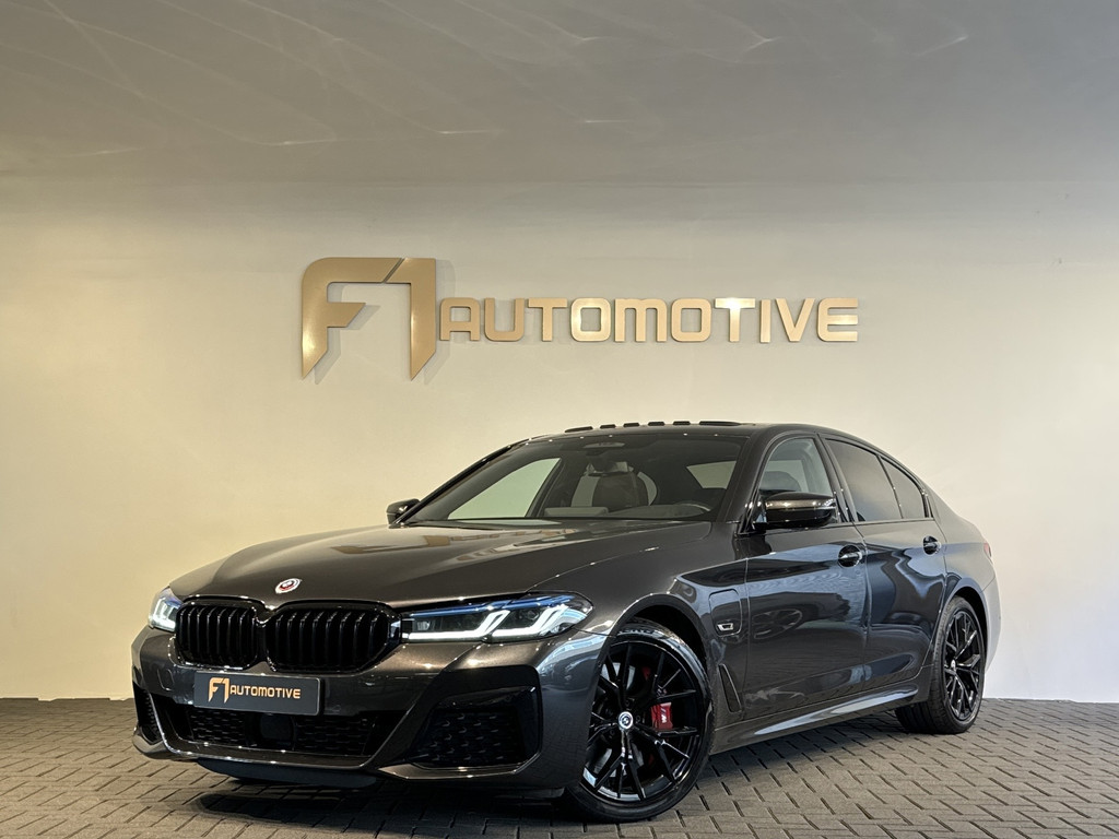 BMW 5 Serie 545e xDrive Pano|HuD|Drive Assist|Stoelventilatie|Sfeer 56147308-0.jpg | F1 Automotive