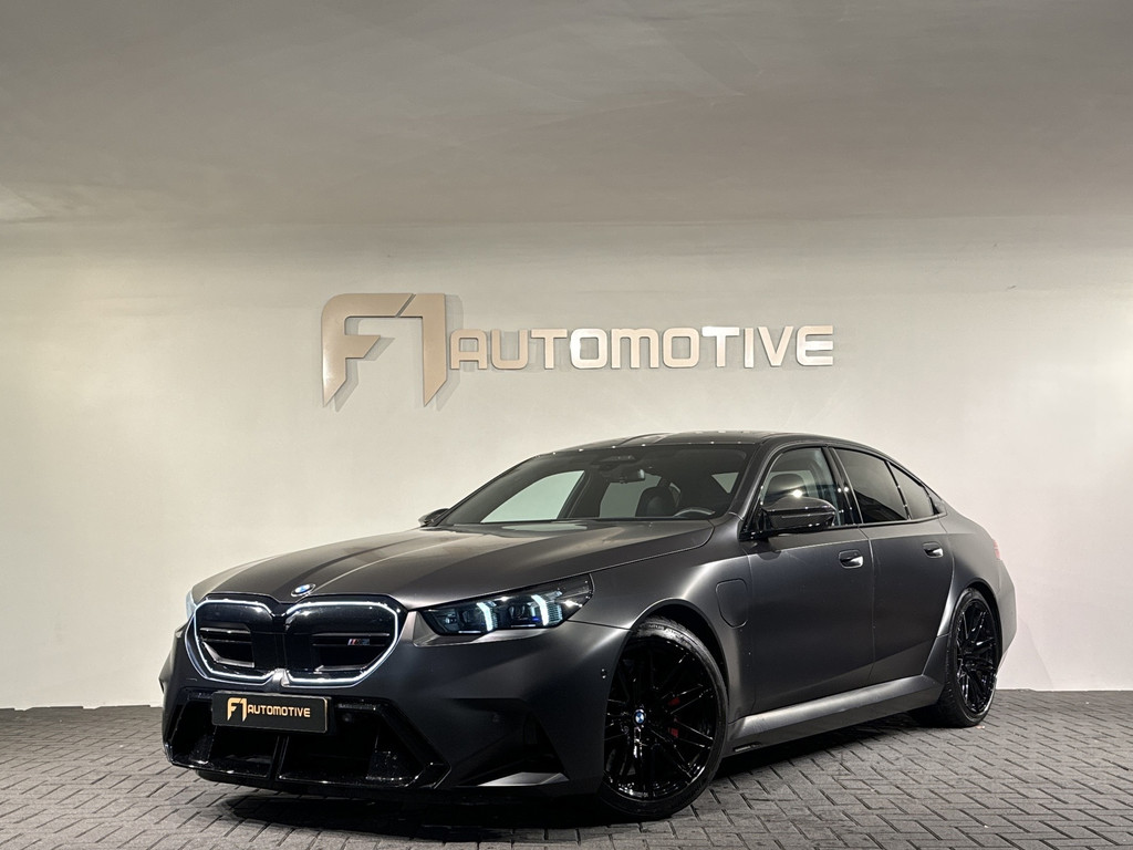 BMW M5 5-serie Full Carbon|Bowers & Wilkins|Memory|HuD|360Camera 57326114-0.jpg | F1 Automotive