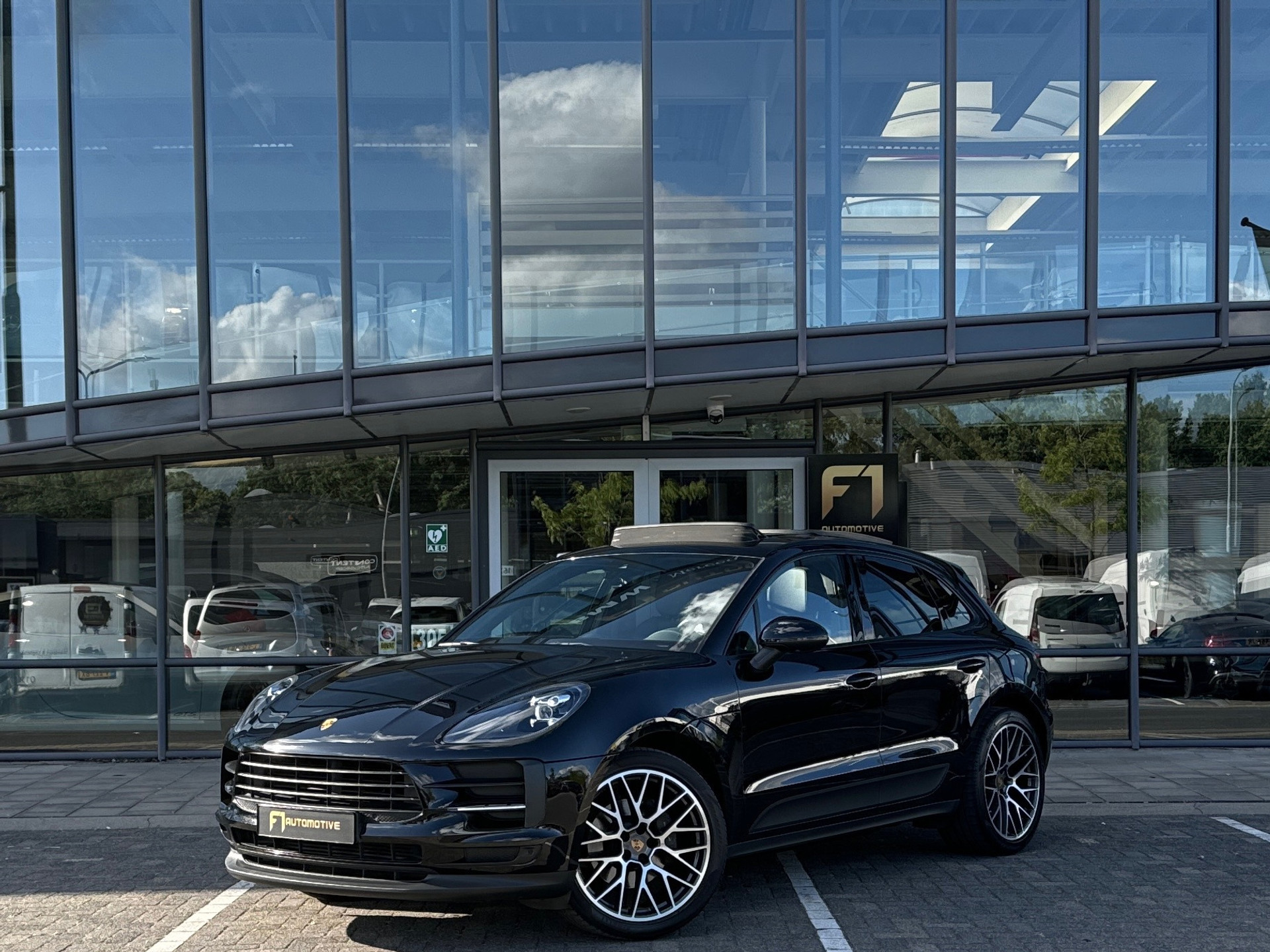 Porsche Macan 2.0 Panorama|Luchtvering|Bose|Camera|NL-Auto 45343615-0.jpg | F1 Automotive