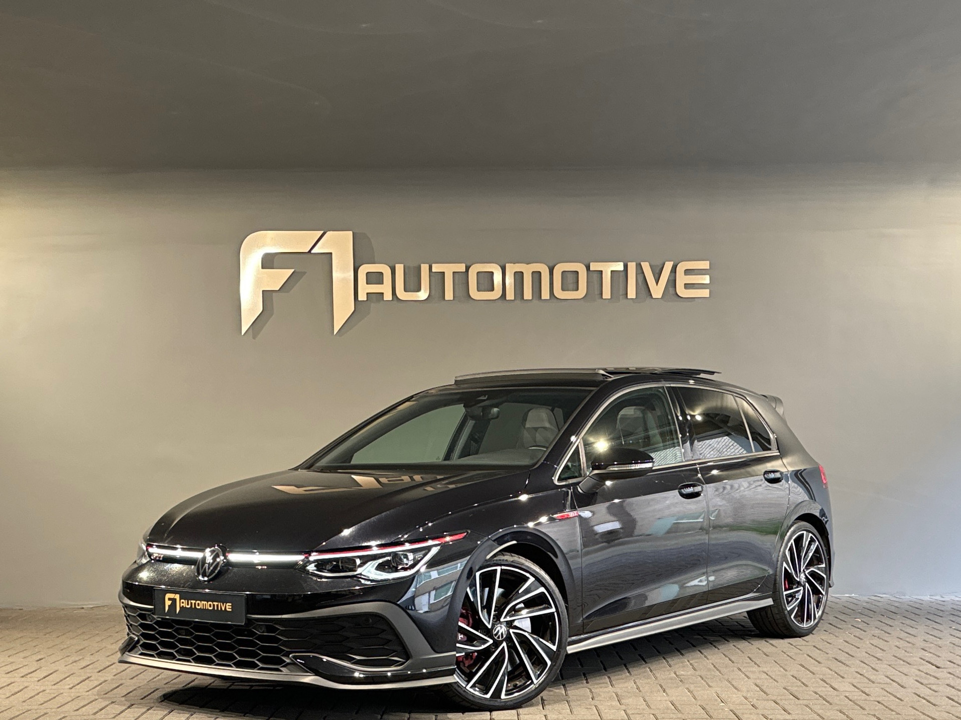 Volkswagen Golf 2.0 TSI GTI Clubsport Pano|IQ|Memory|Camera 46185645-0.jpg | F1 Automotive