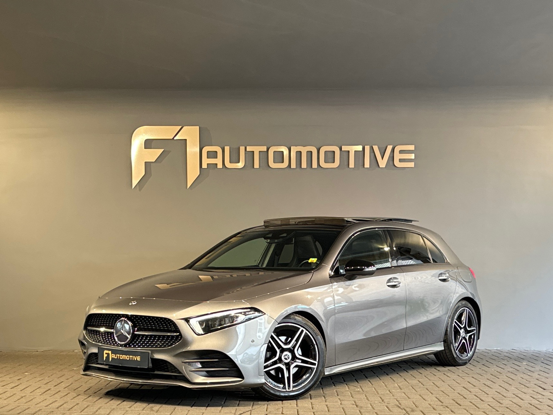 Mercedes-Benz A-Klasse 200 AMG Pano|Memory|Sfeer|Night Pakket 46314758-0.jpg | F1 Automotive