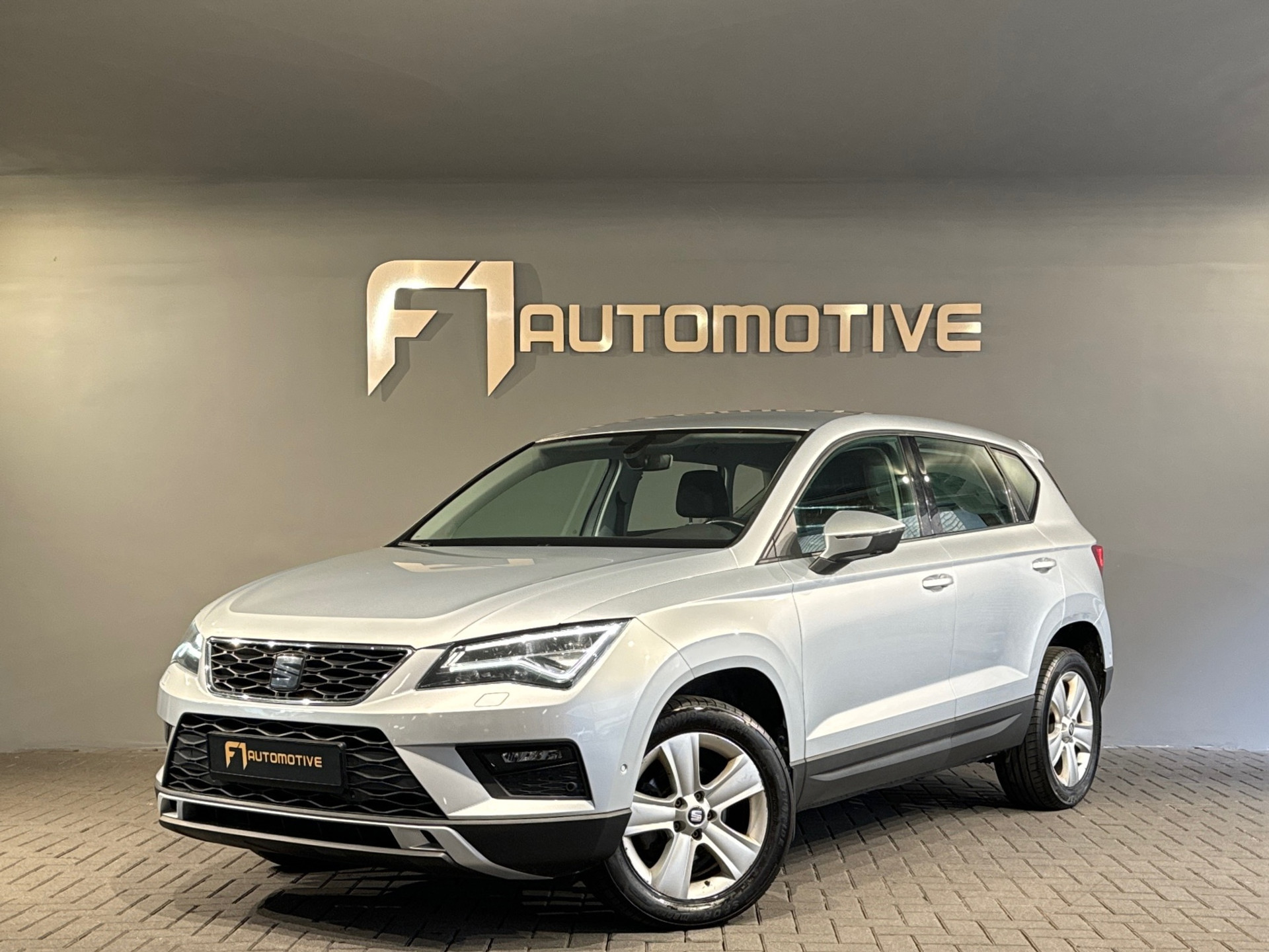 SEAT Ateca 1.5 TSI Business Standkachel|Led|Stoelverwarming 47651976-0.jpg | F1 Automotive