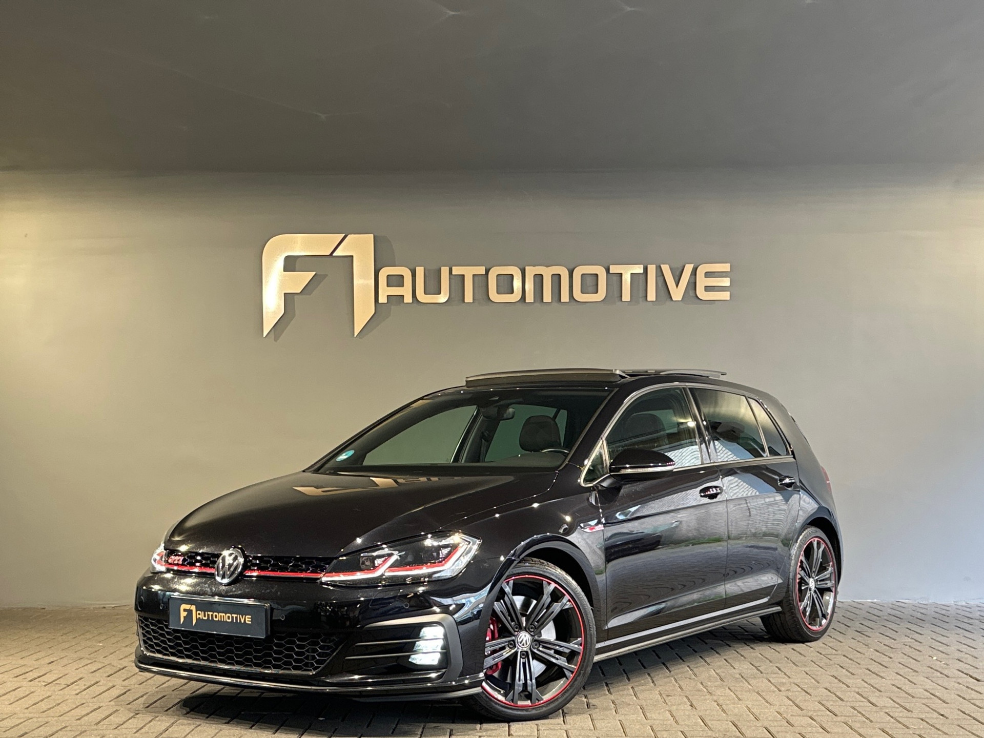 Volkswagen Golf 2.0 TSI GTI Performance Pano|Keyles|Trekhaak 47658835-0.jpg | F1 Automotive