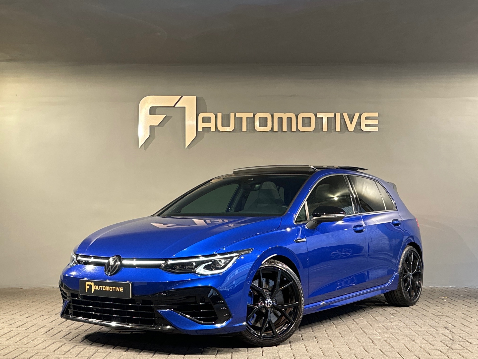 Volkswagen Golf 2.0 TSI R 4M Performance Pano|H/K|Akrapovic 48209291-0.jpg | F1 Automotive